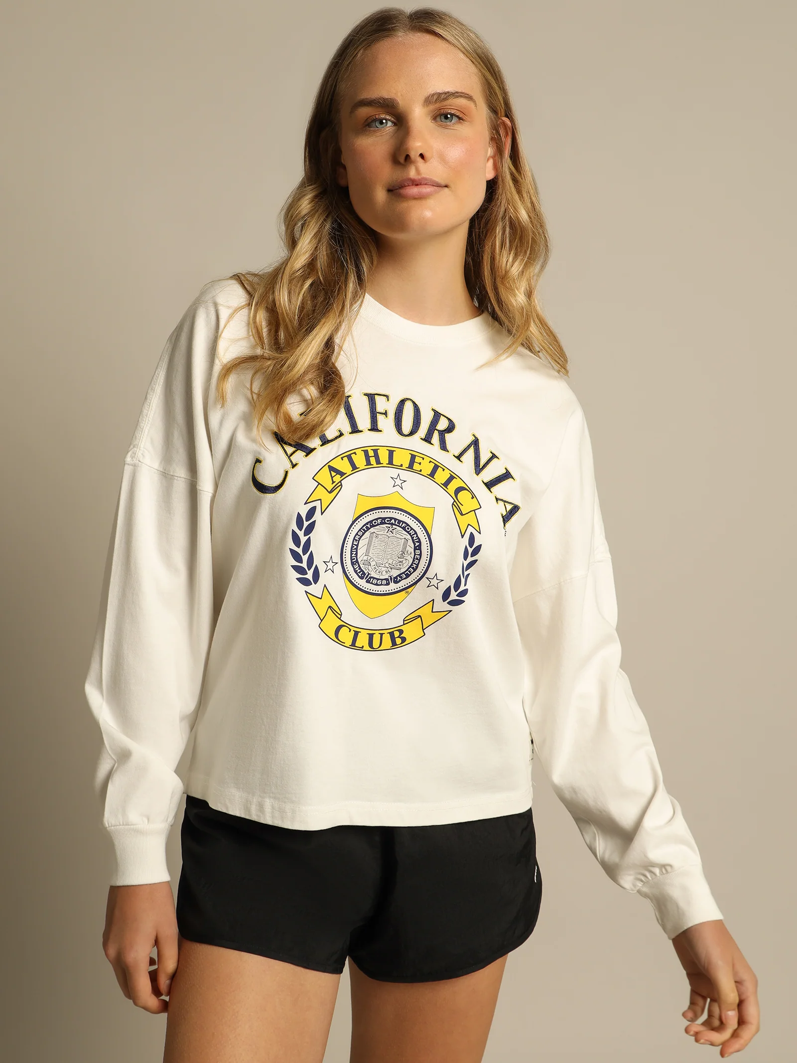 Womens Team Past Long Sleeve T-Shirt