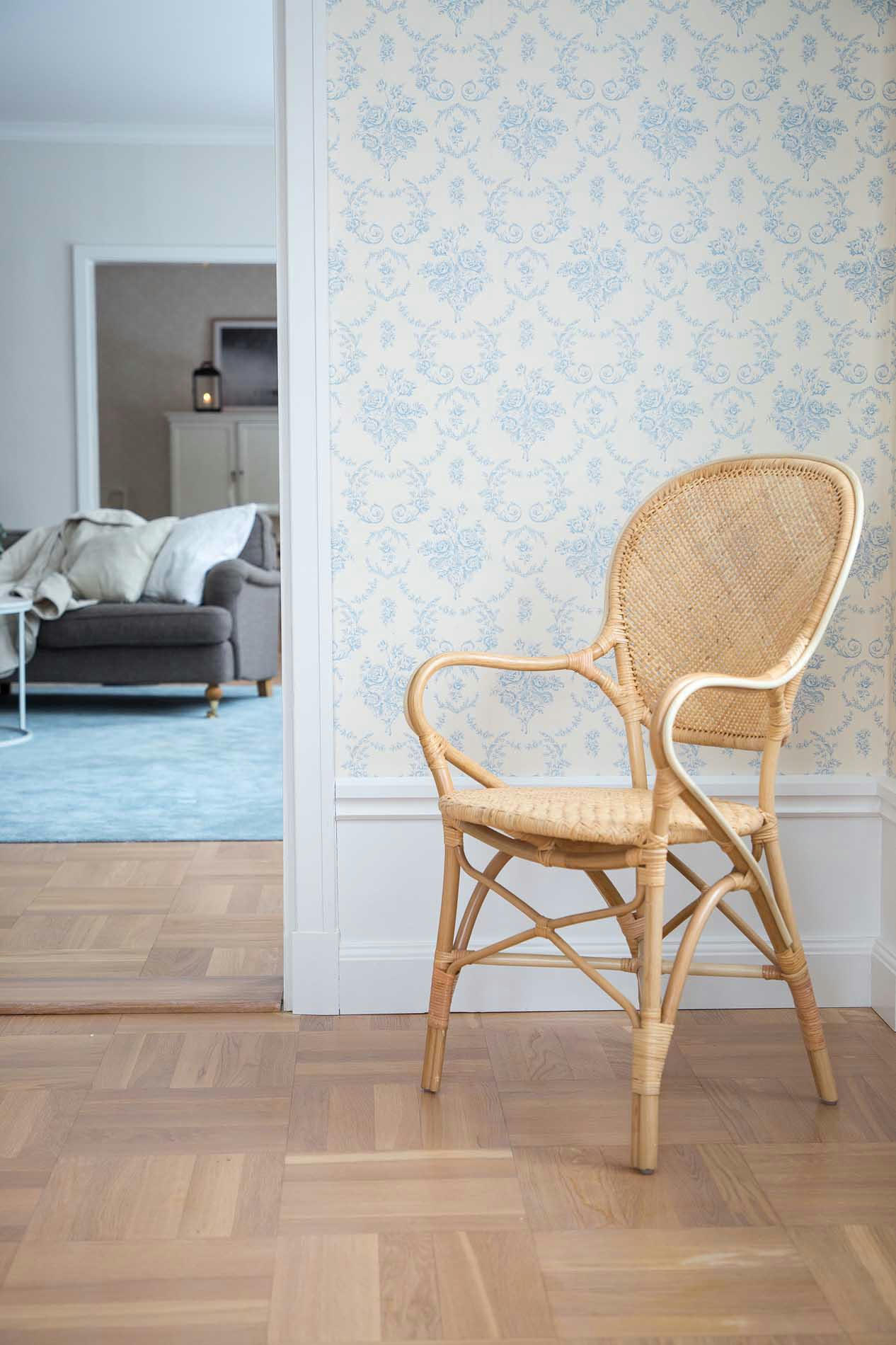 ROSSINI - Fauteuil repas empilable en rotin naturel