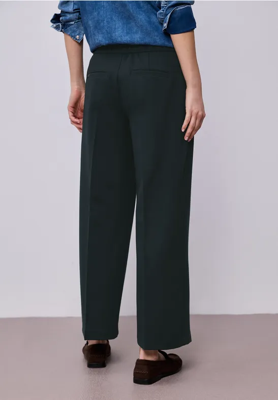 Wide Leg Hose mit Knopfdetail