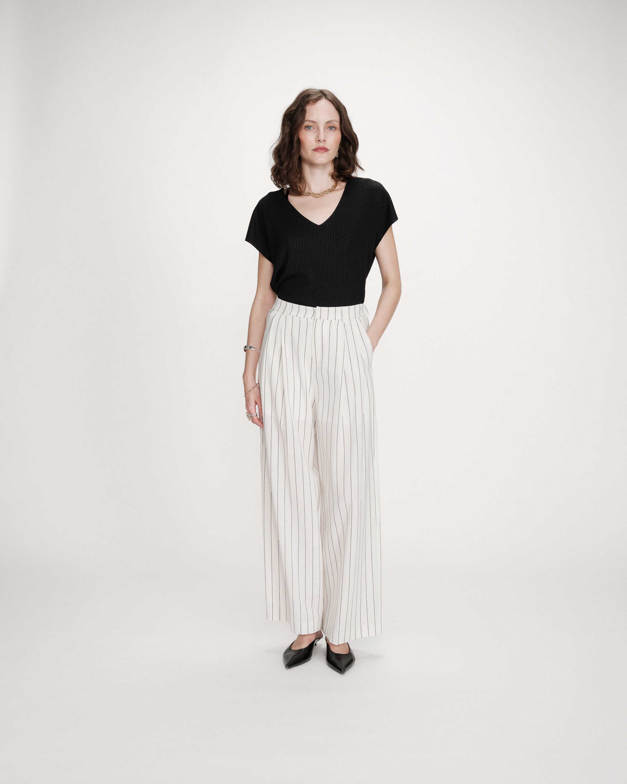 Pantalon tailleur droit en lin à fines rayures white Very