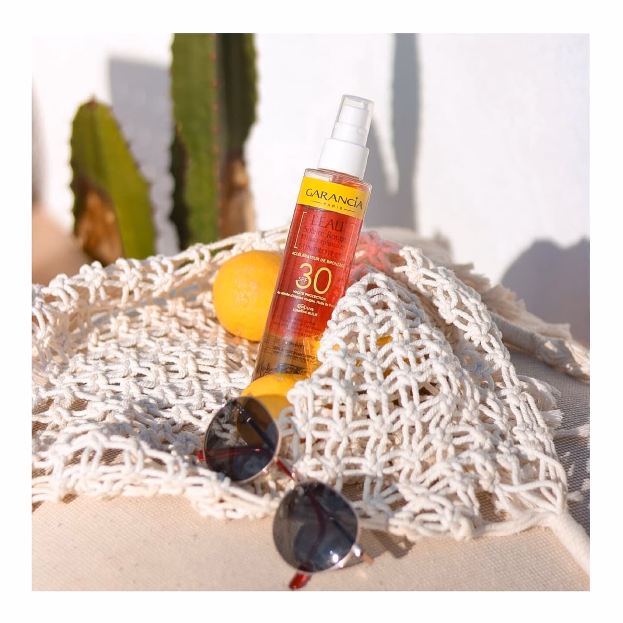 L'EAU SOLAIRE ROUGE METAMORPHOSANTEAccélérateur de bronzage haute protection spf30