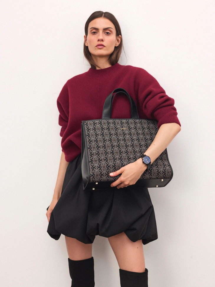 Large handbag made of patterned fabric