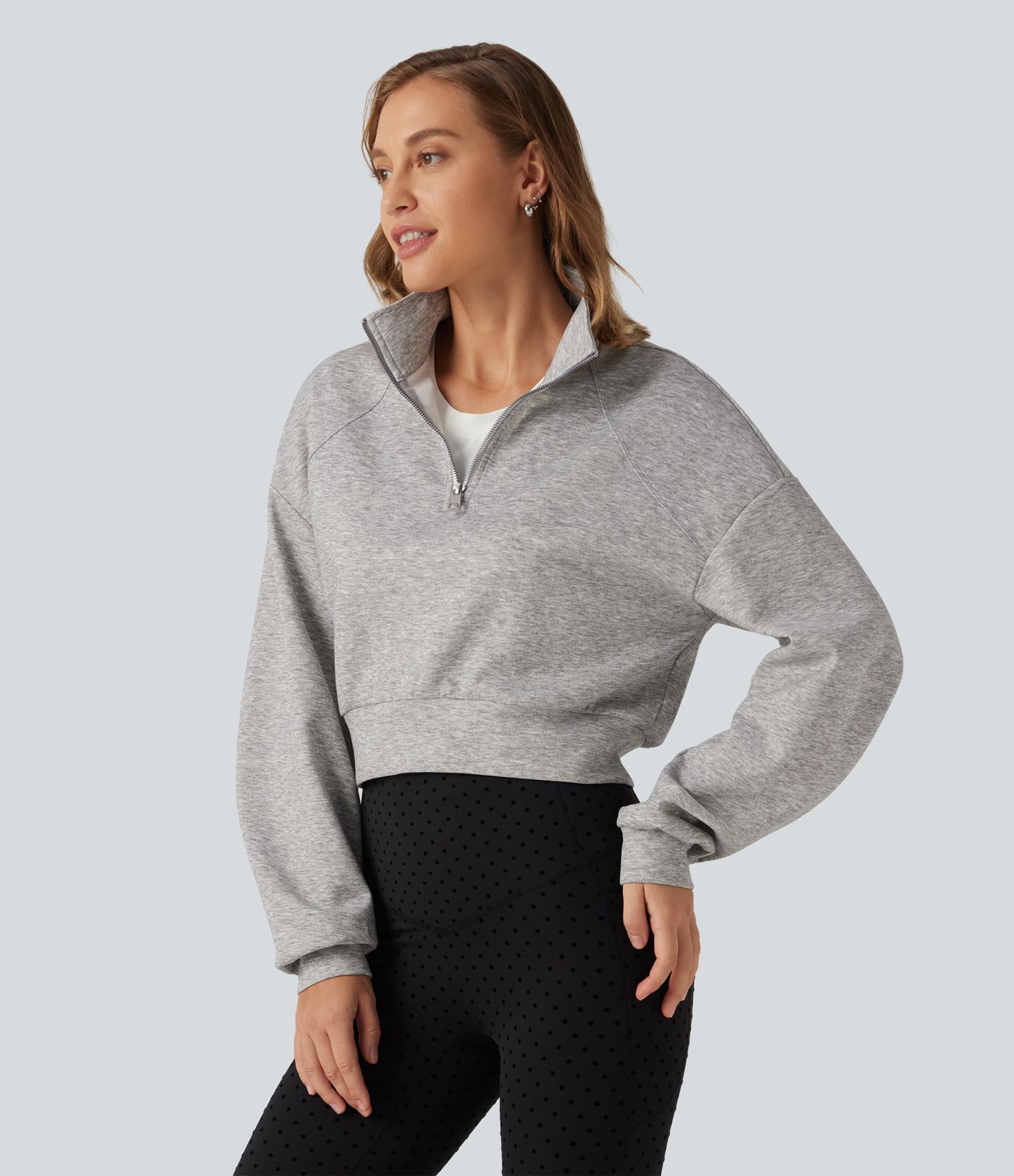 Sweat-shirt court à col montant, demi-zip et manches longues raglan