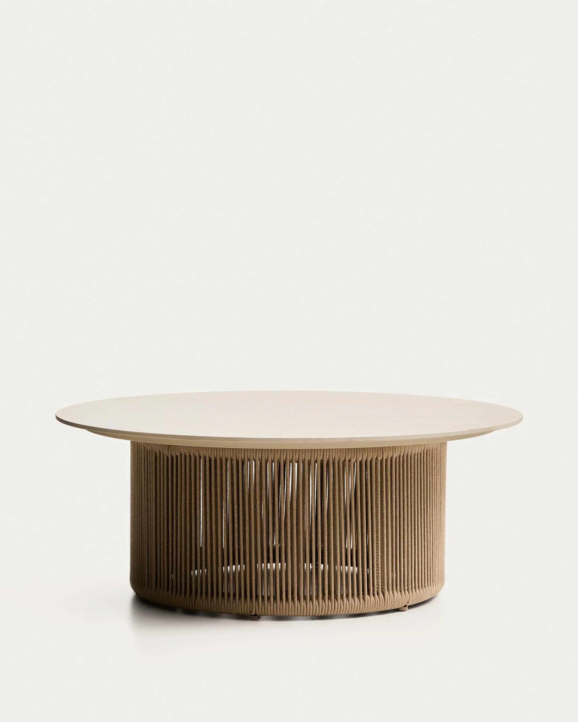 Orosei outdoor coffee table in sintered stone, ecru aluminium and beige rope Ø 90 cm