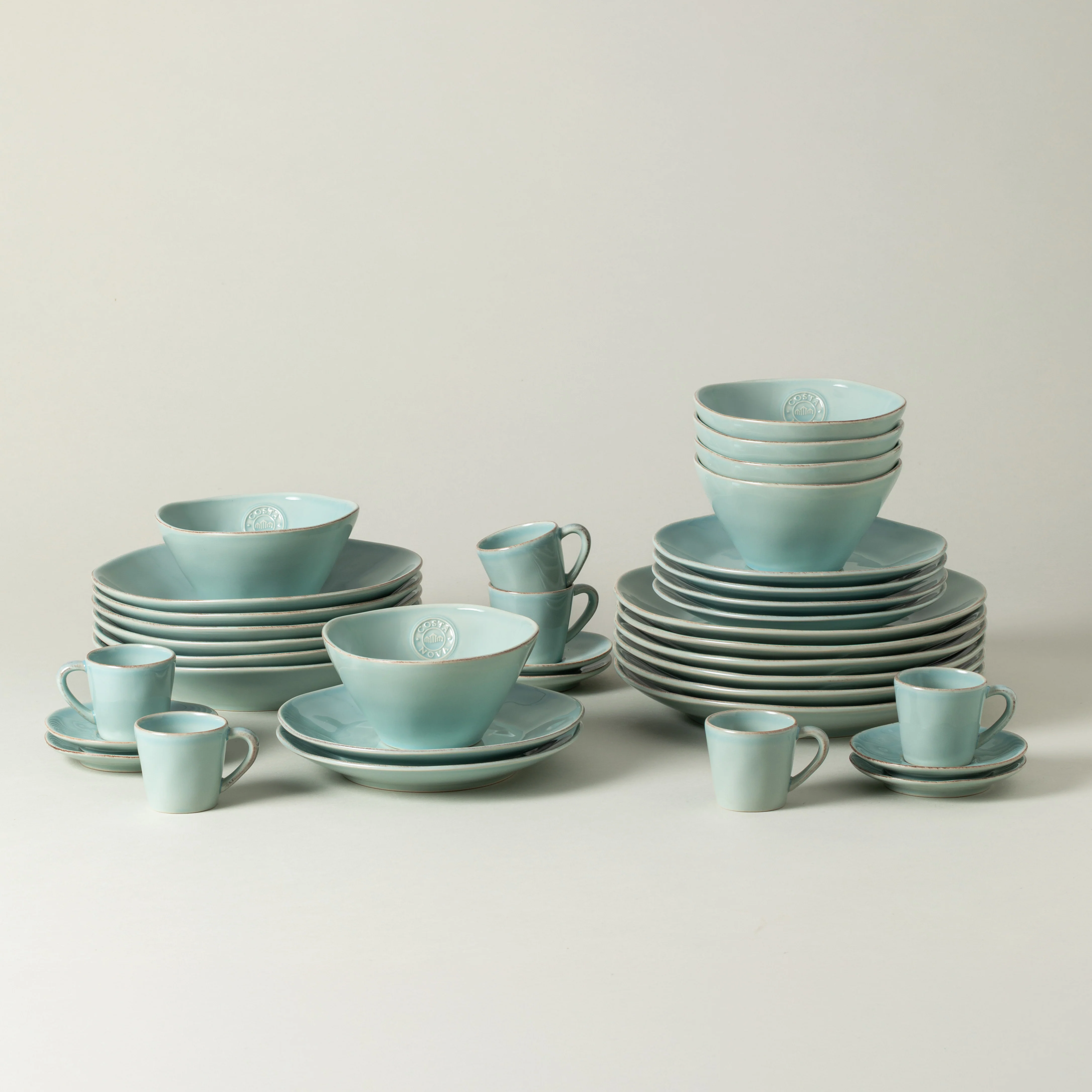 30-Piece Dinnerware Set with Coffee Cup and Saucer Nova