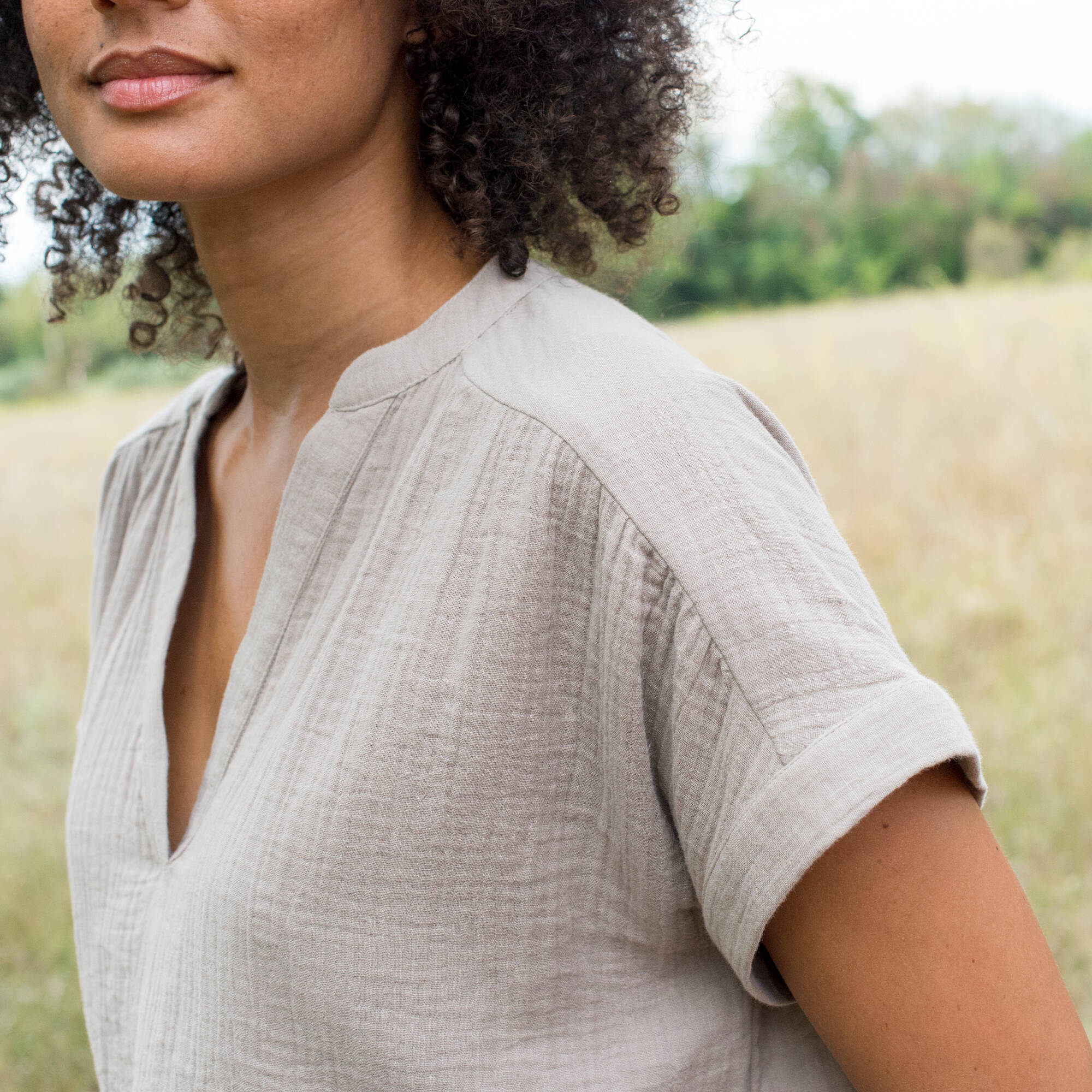 Blouse col tunisien unie en double gaze de coton