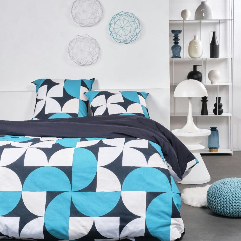 - Parure de couette 100% coton 57 fils imprimée 260x240 2 taies