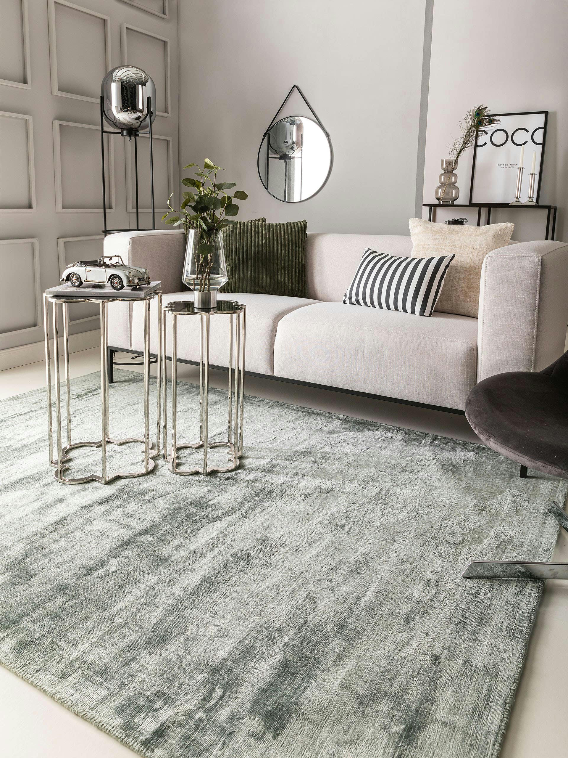 NELA - Tapis en viscose vert clair 160x230