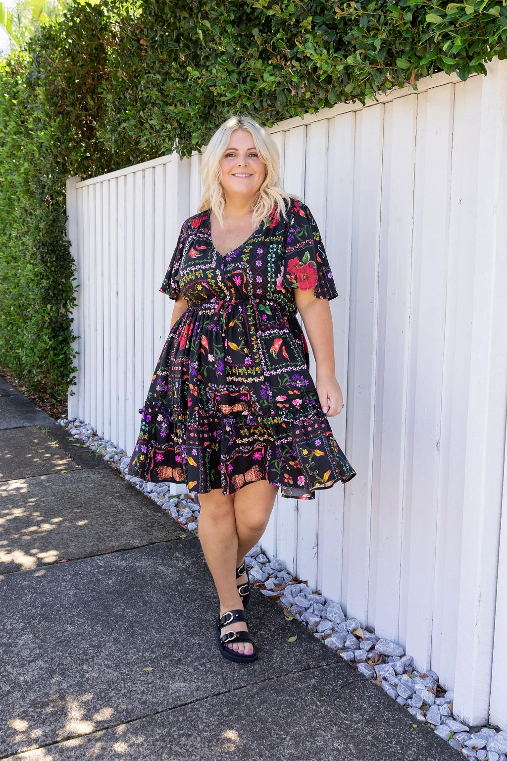 Lisa Dress in Sweet Bee