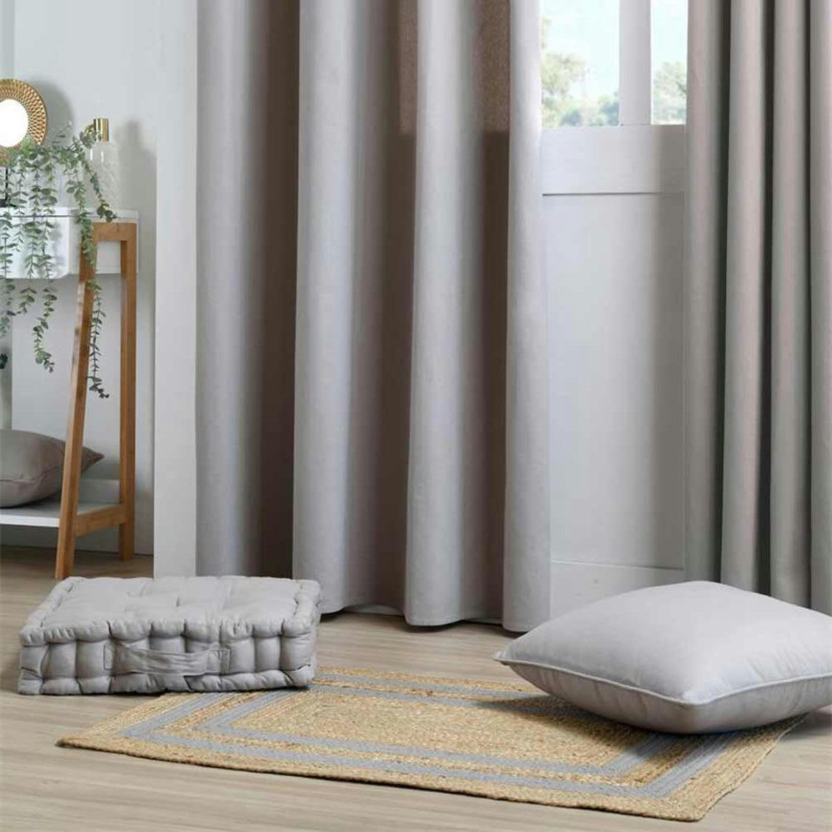 OXFORD - Coussin de sol en satin de coton naturel 45x45cm