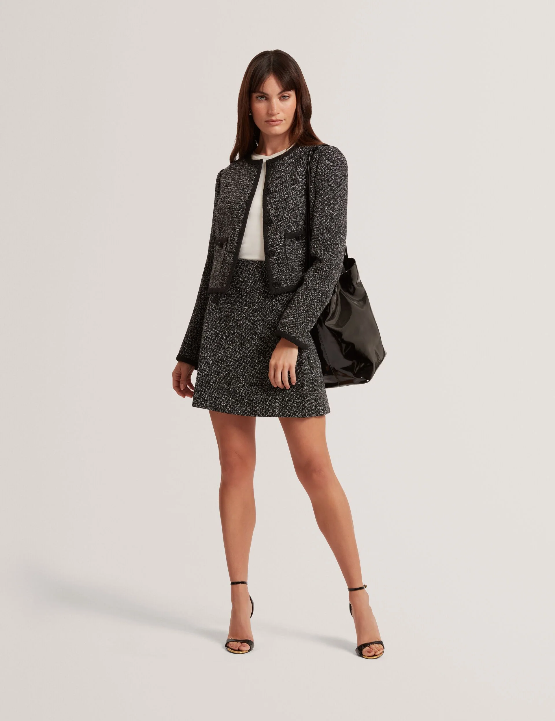 EKAAS | BLACK