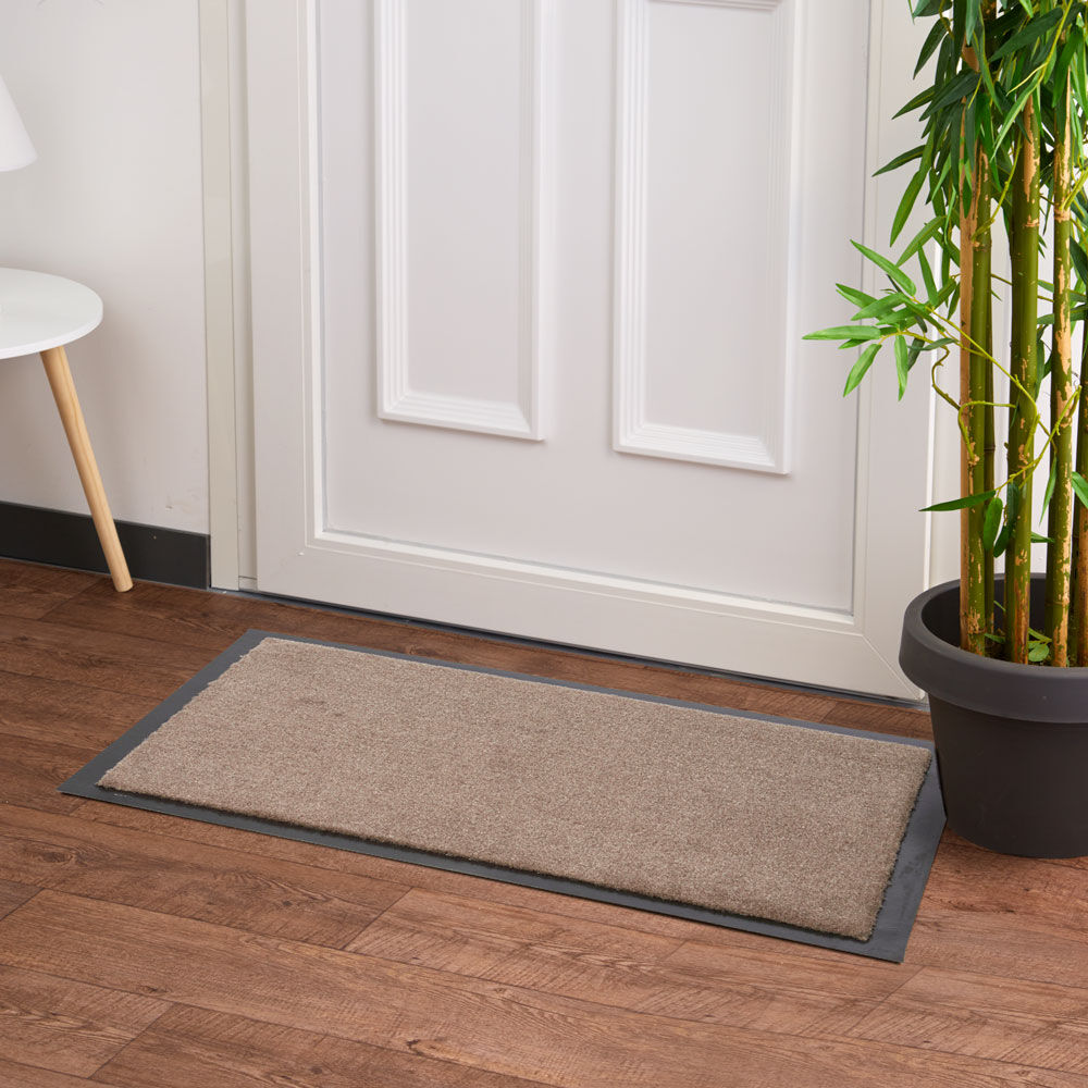 Tapis anti poussière taupe et noir