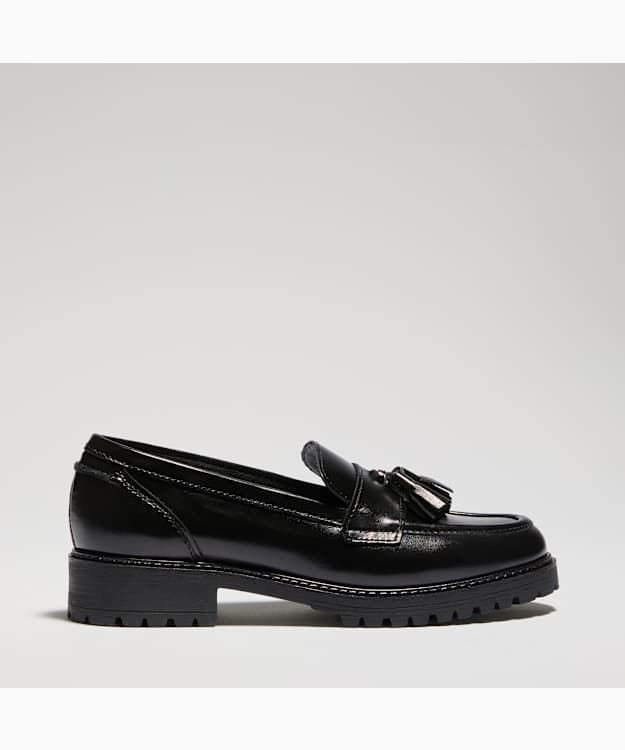 Gracelyn Black - Wide Fit Cleated Sole Leather Tassel Trim Loafers