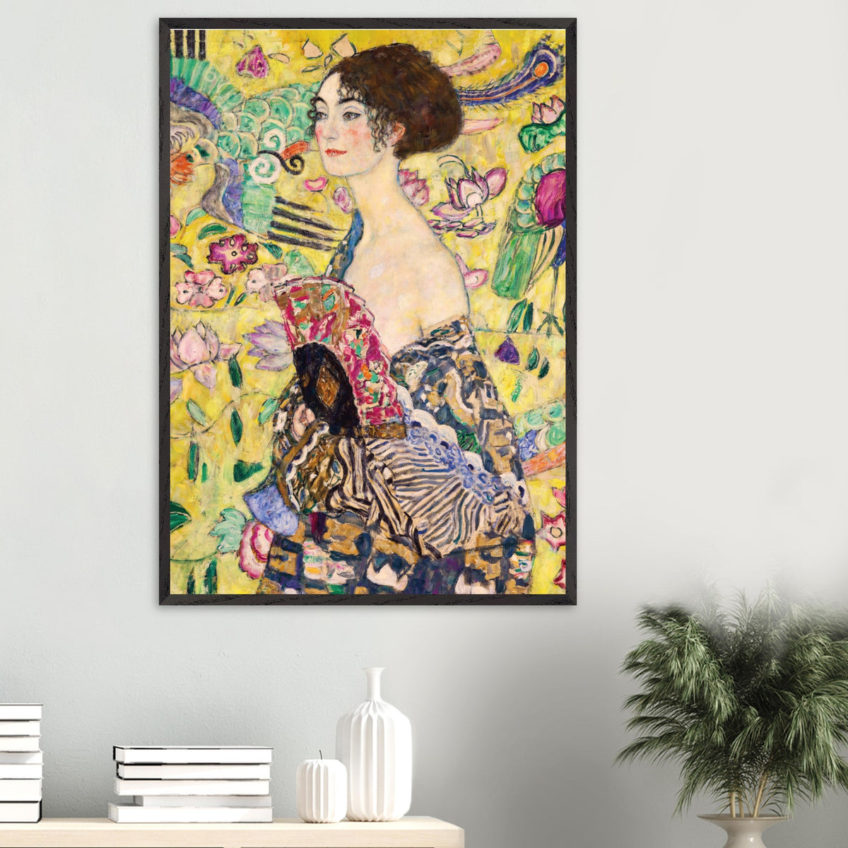 Artfulprints Poster Gustav Klimt - Lady with a fan  - 70x100 cm - Geel