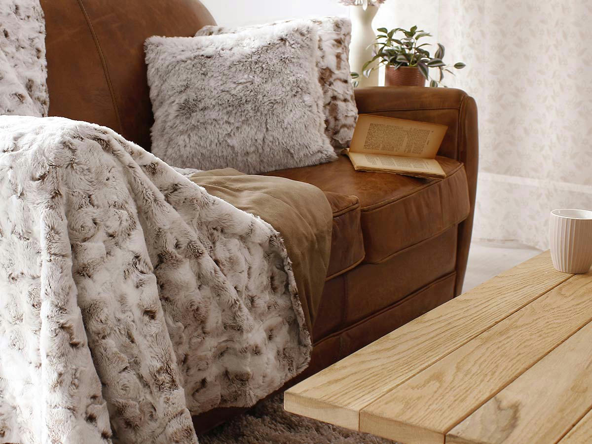 - Plaid en imitation fourrure doublée polaire