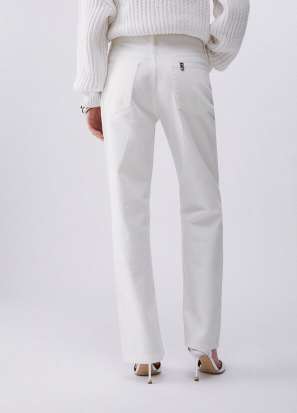 Pantaloni straight