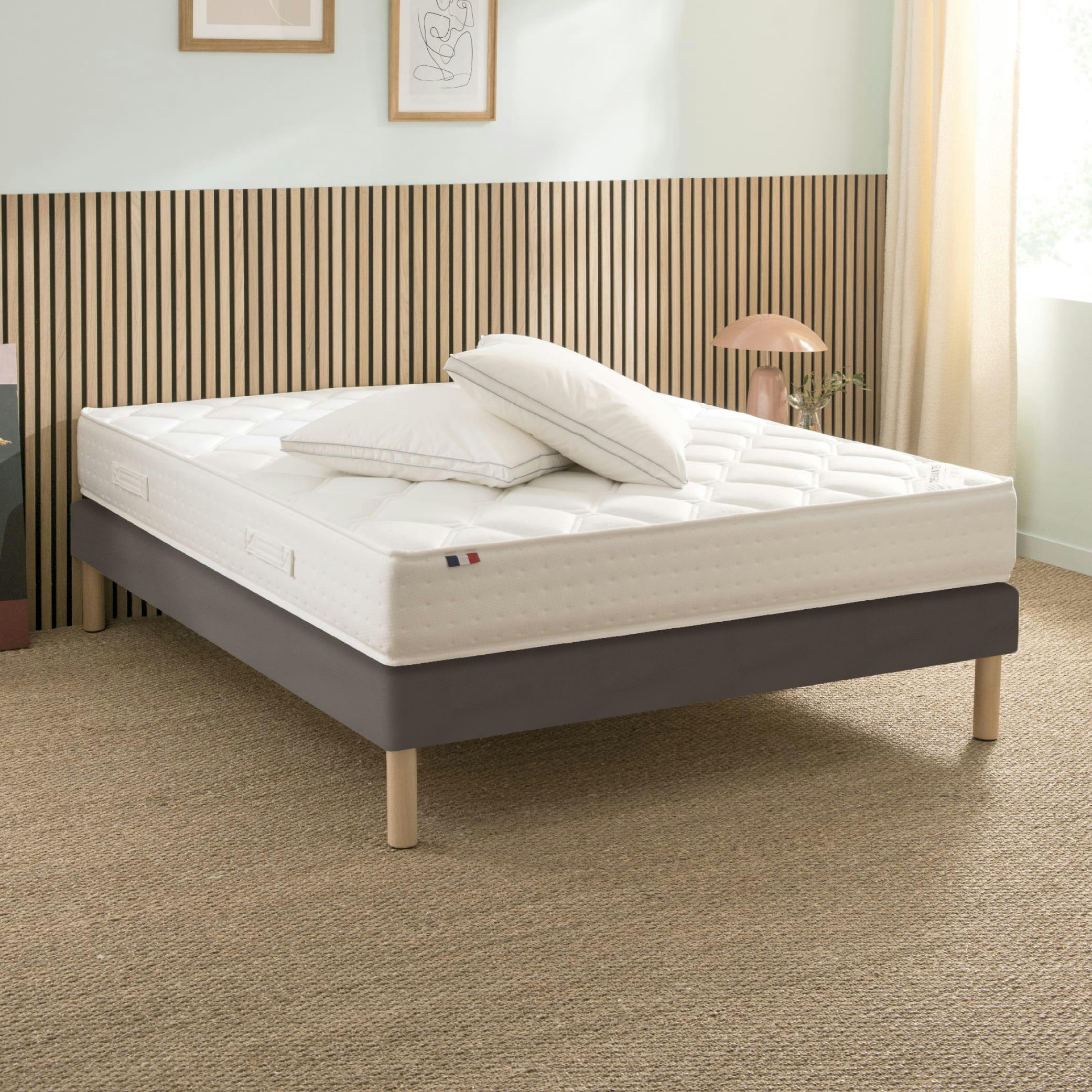 LUXE SIMILICUIR - Sommier similicuir taupe 140x200 cm