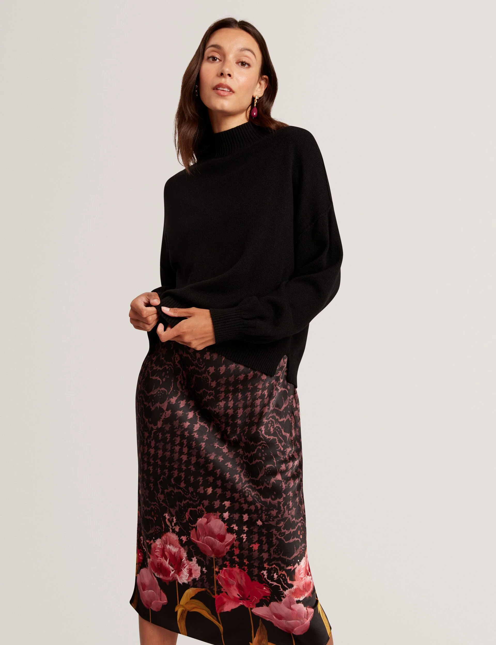 KAATYY | BLACK
