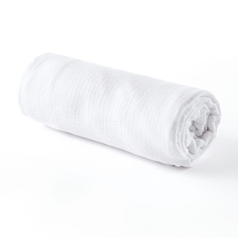 - Drap housse gaze de coton blanc (60 x 120 cm)