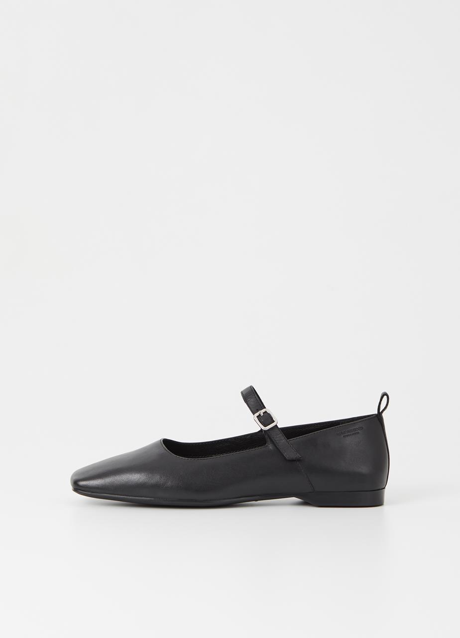 Delia Ballet Flats