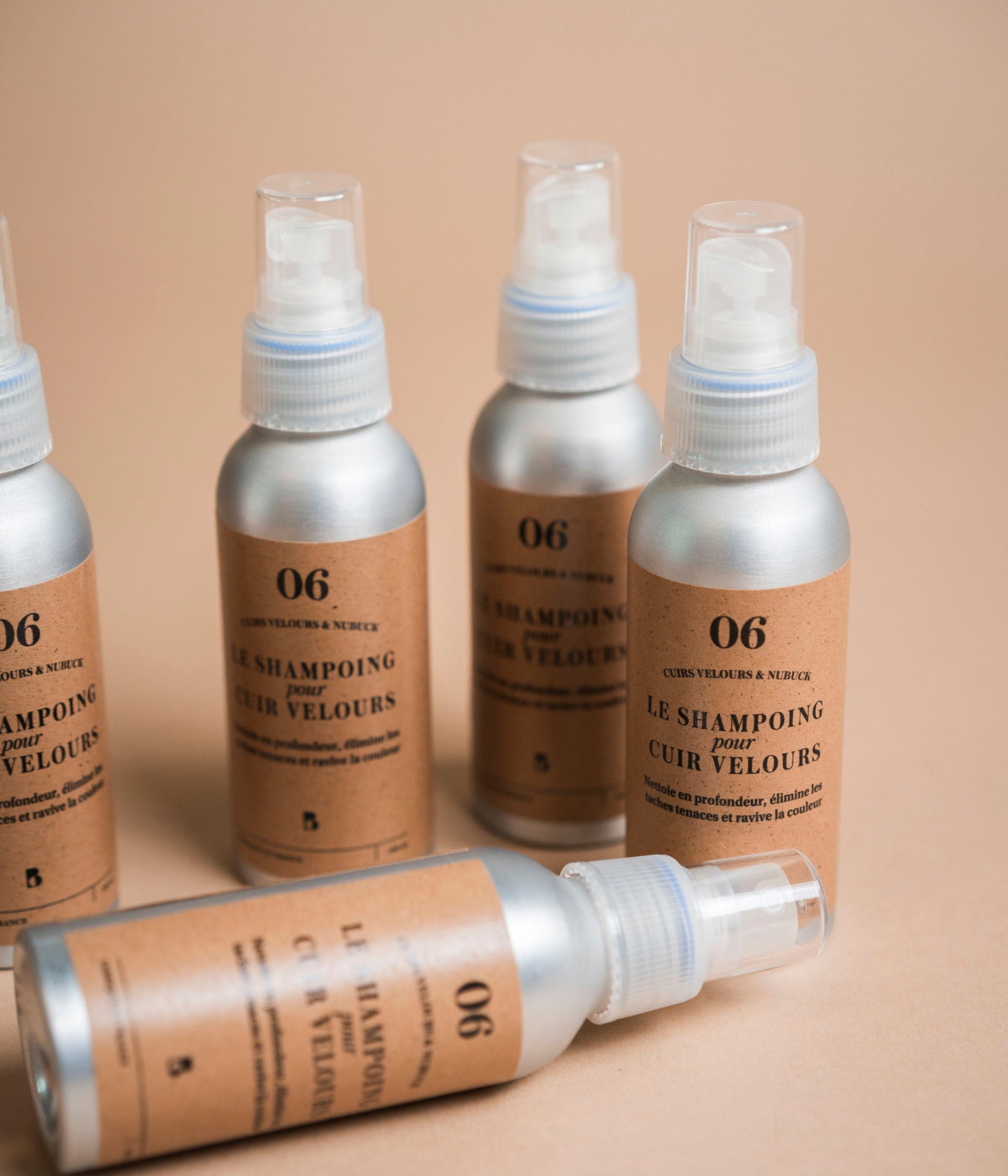 Shampooing pour cuir velours