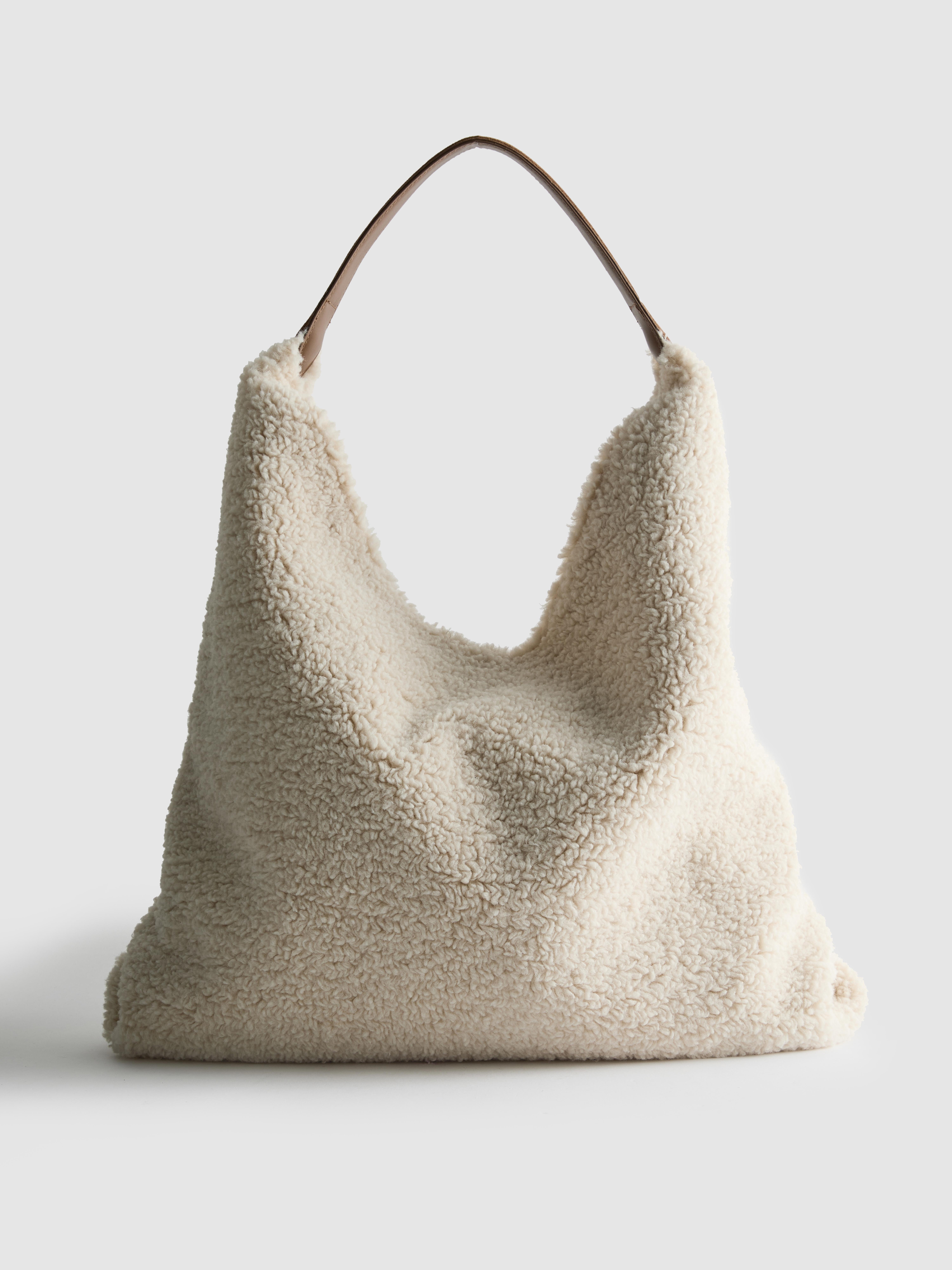 Paula Echevarría Borg Curved Shopper