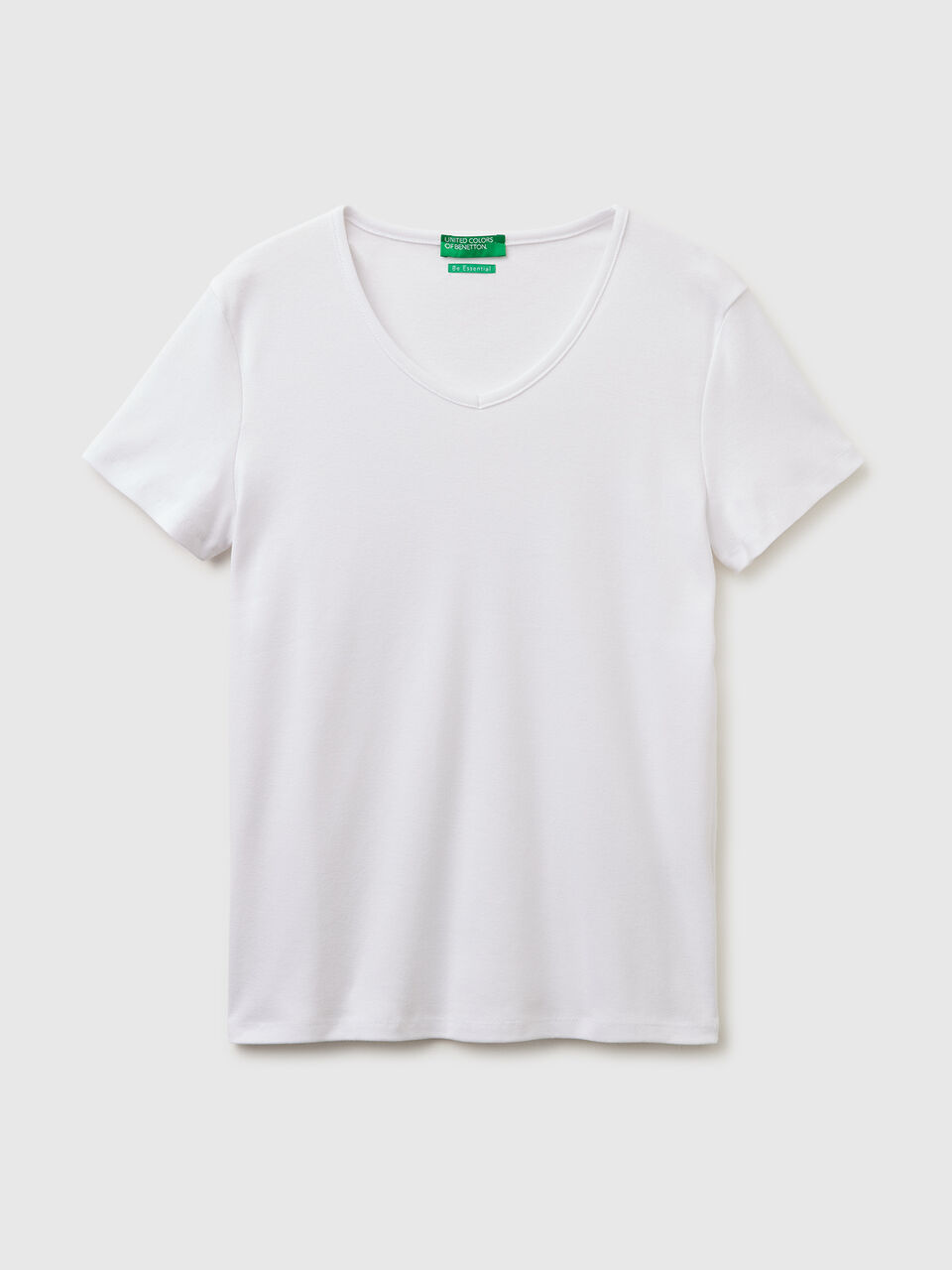 Slim fit t-shirt with V-neck