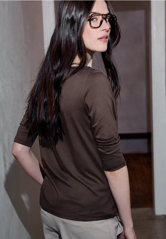 Basic Shirt mit U-Boot-Ausschnitt