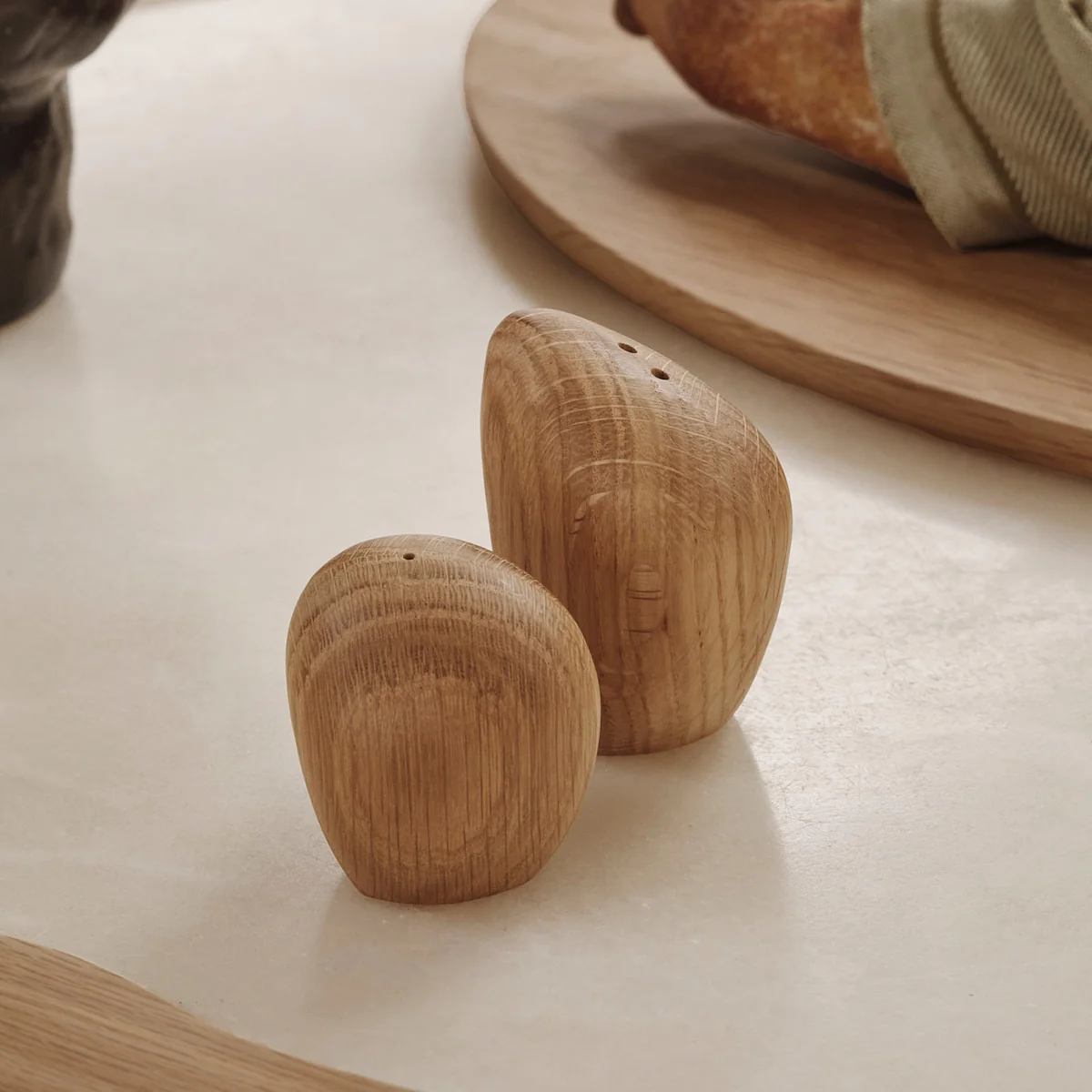 Ferm Living - Cairn Salz- und Pfefferstreuer