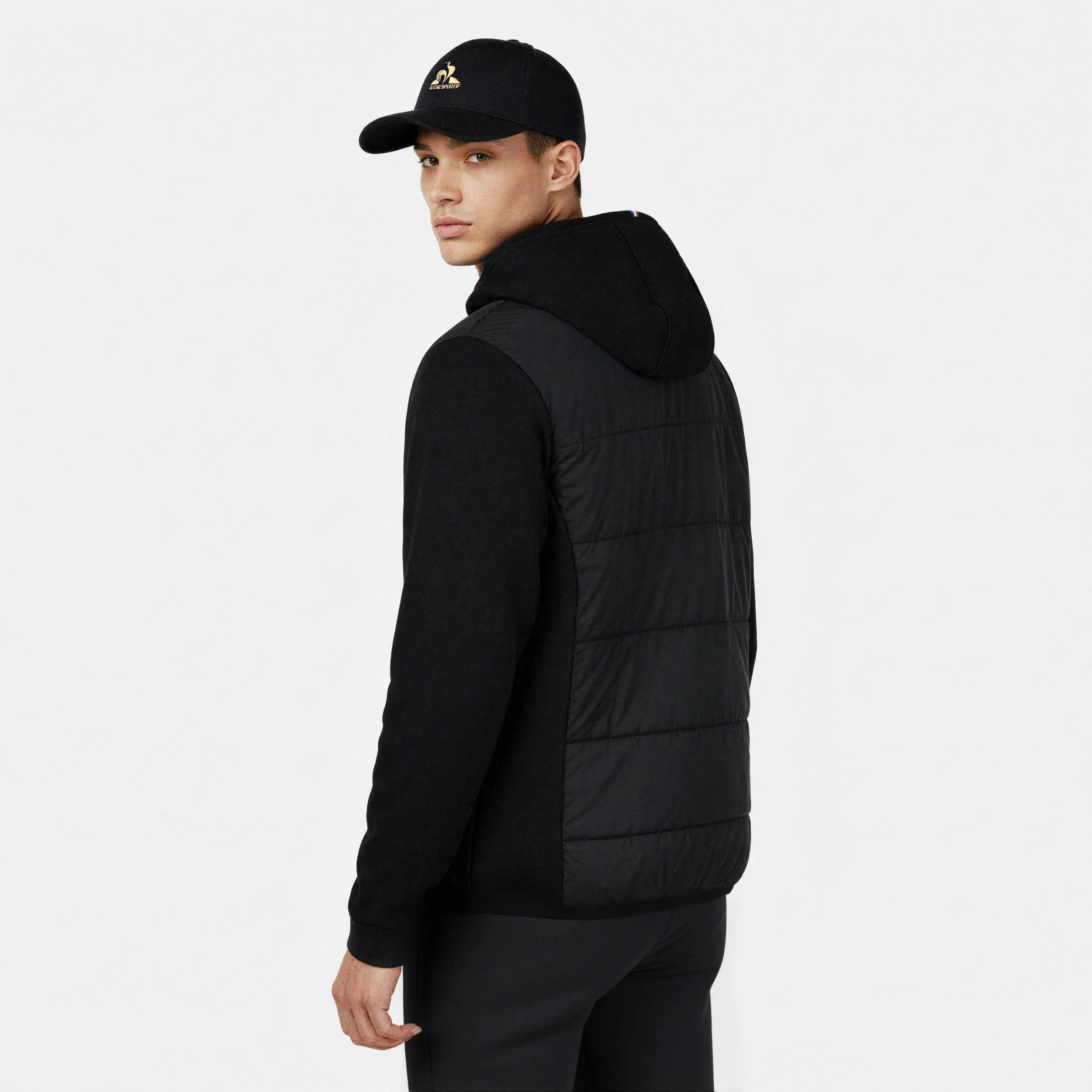 Veste zippée Essentiel bi-matière matelassée avec manches, capuche et empiècements en double face
