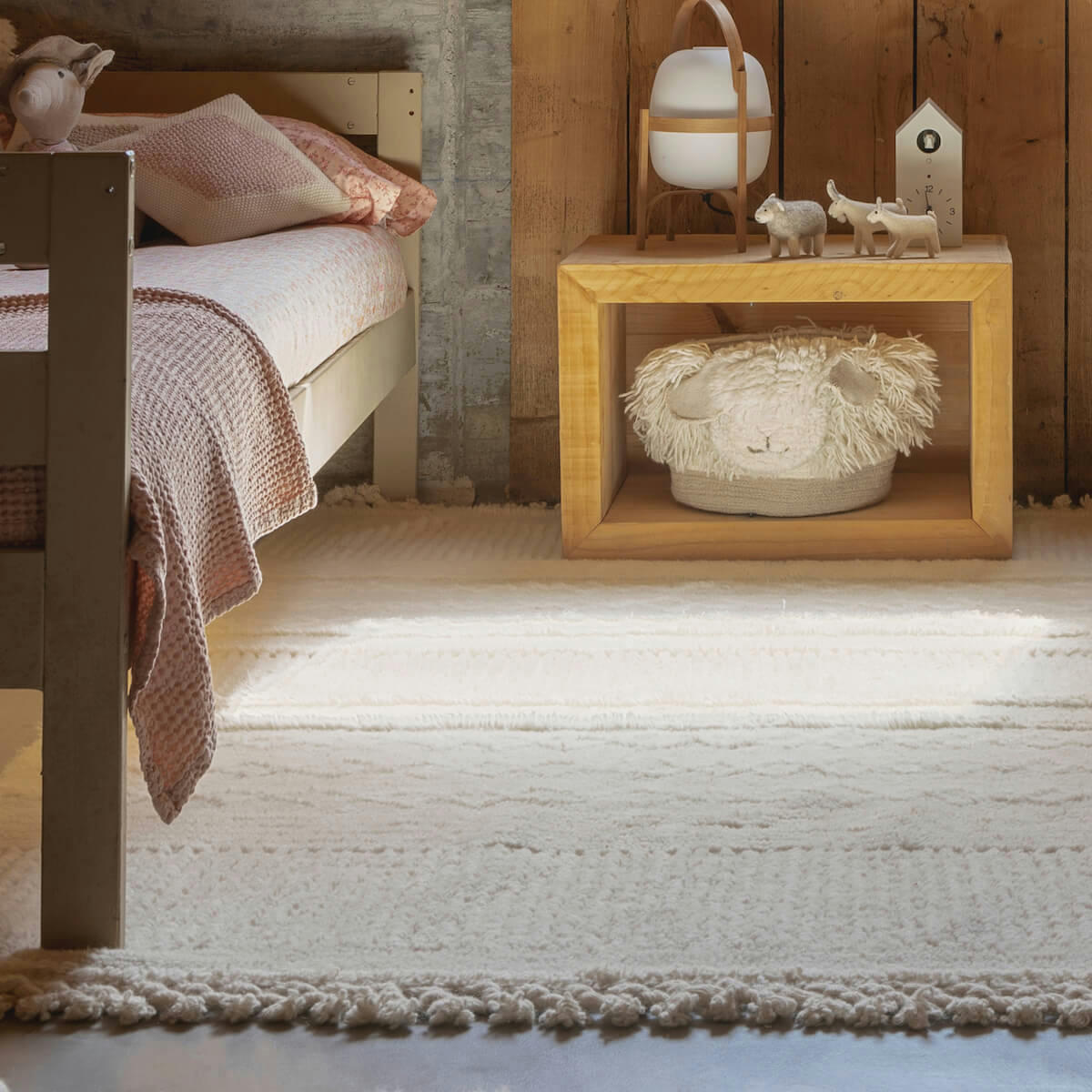 PINK NOSE SHEEP - Tapis lavable en laine grise 120 x 170