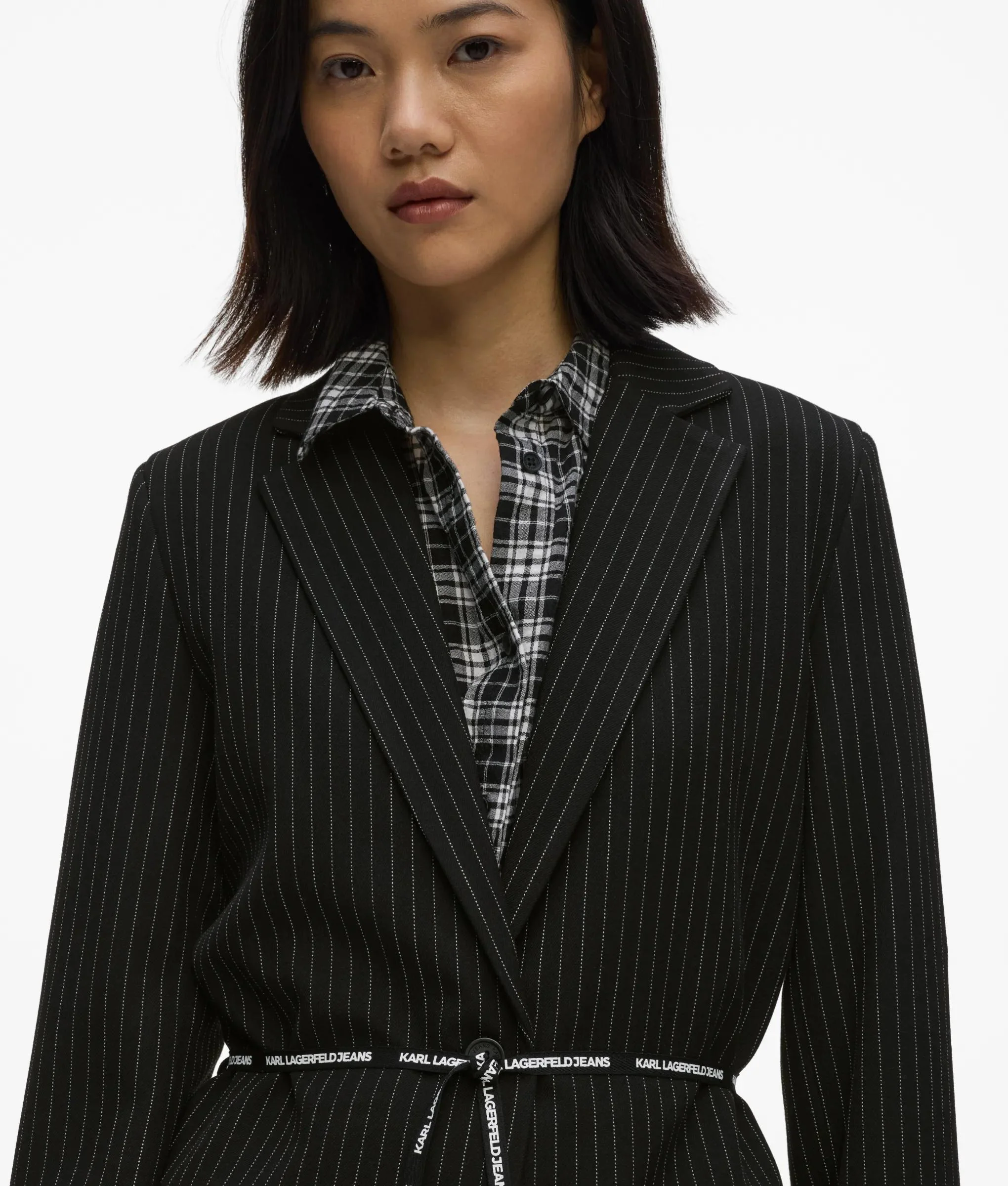 Blazer à rayures fines