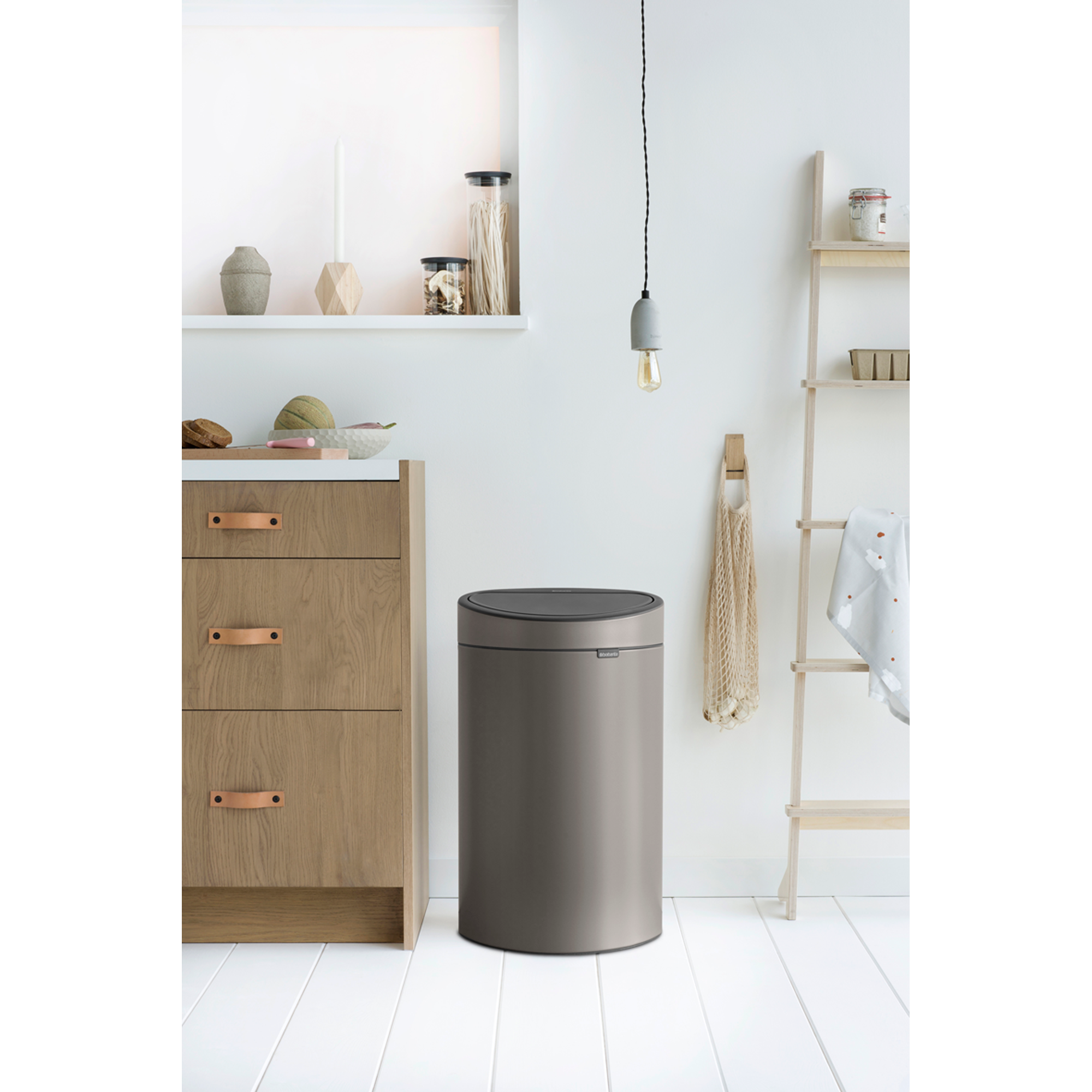 Brabantia Touch Bin New afvalemmer, 40 liter, kunststof binnenemmer - Platinum