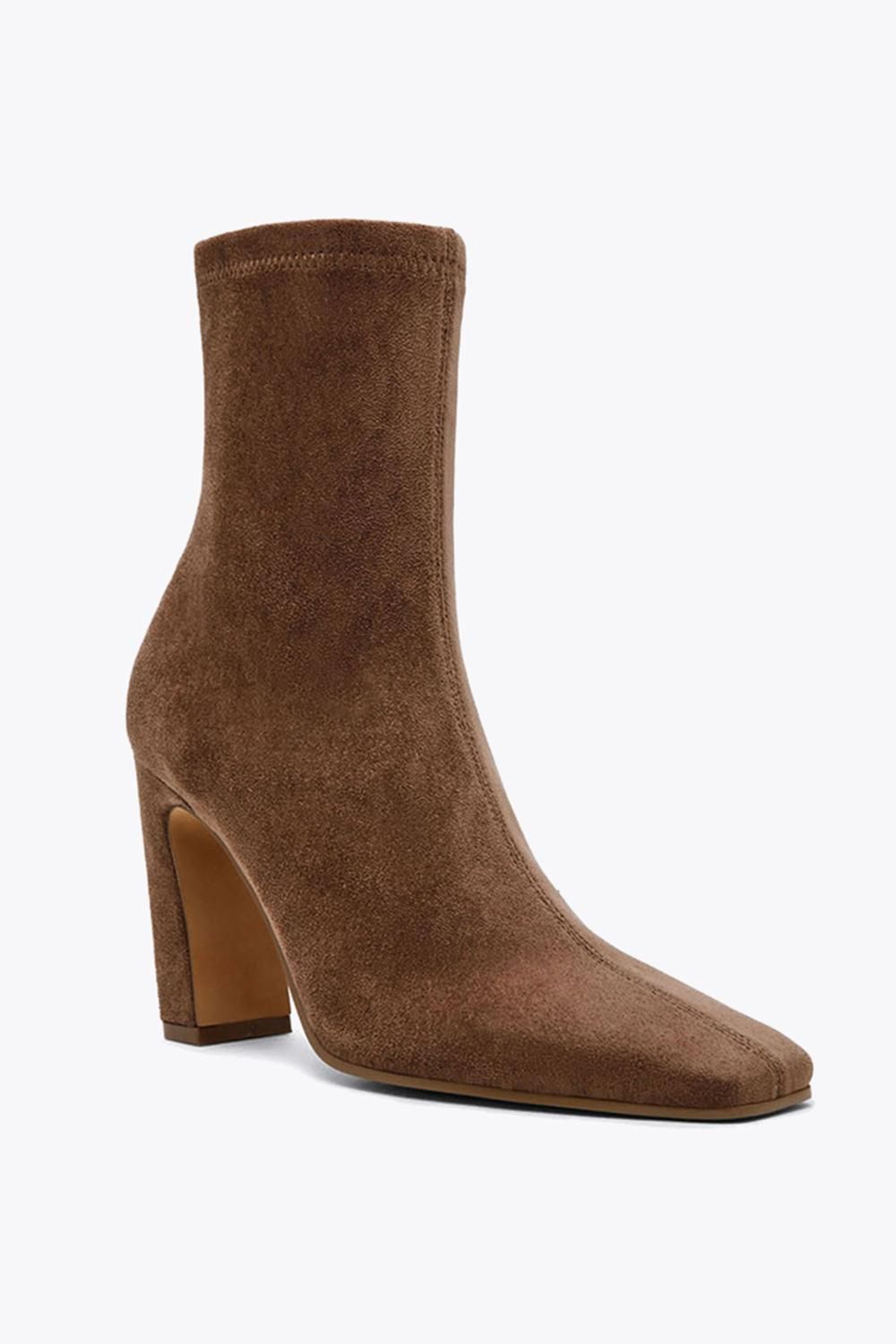 STEVE MADDEN Vinka Boot Taupe' Fabric Boots