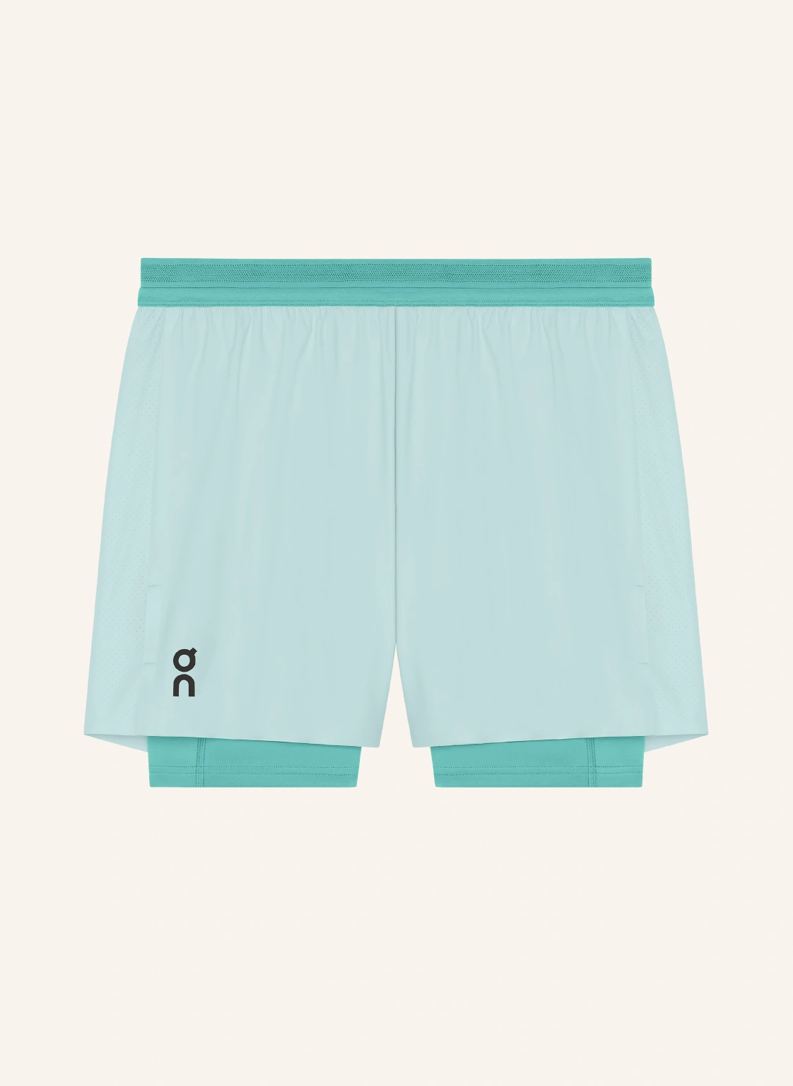 On 2-in-1-Laufshorts PERFORMANCE