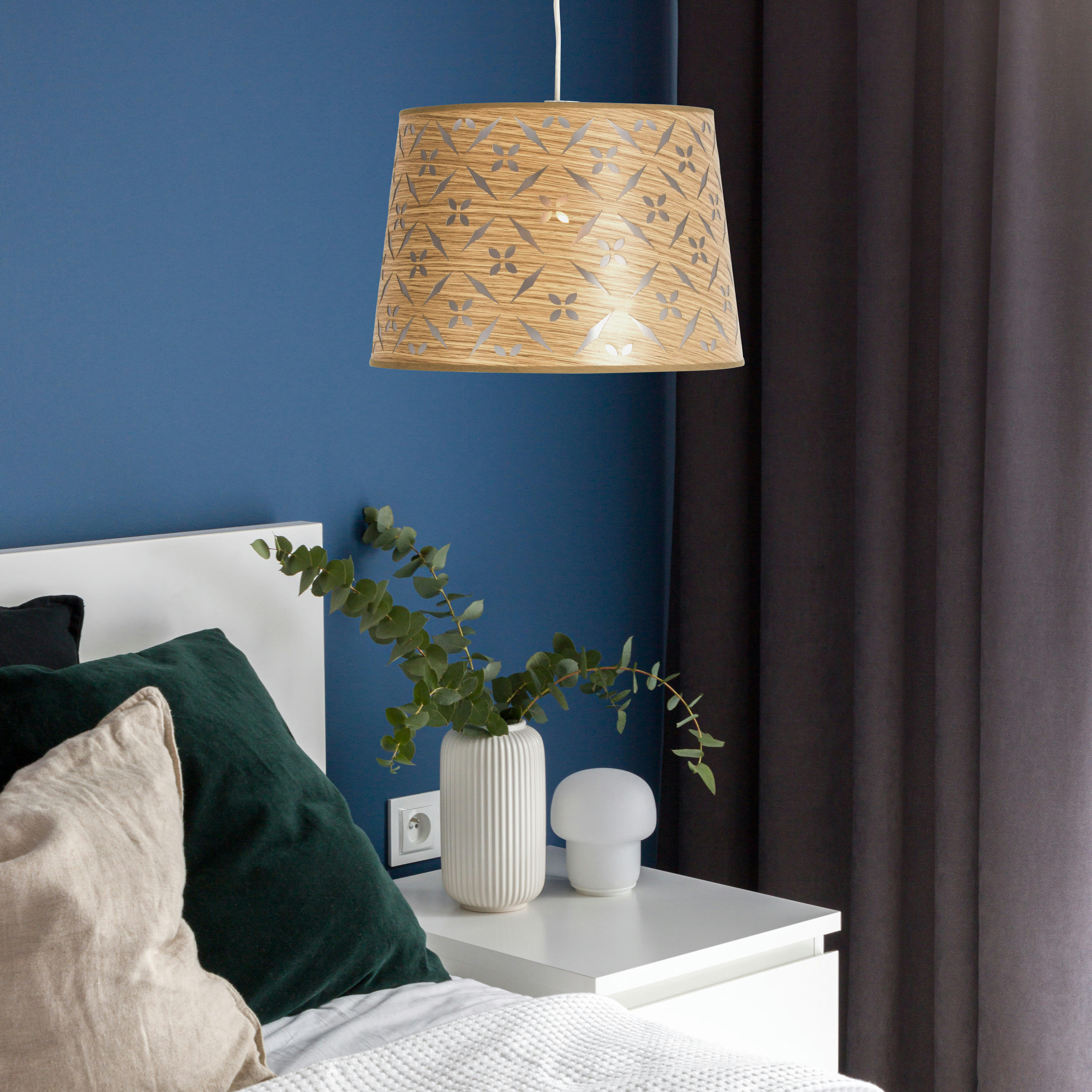 ELLEBORE - Suspension en plastique synthétique taupe