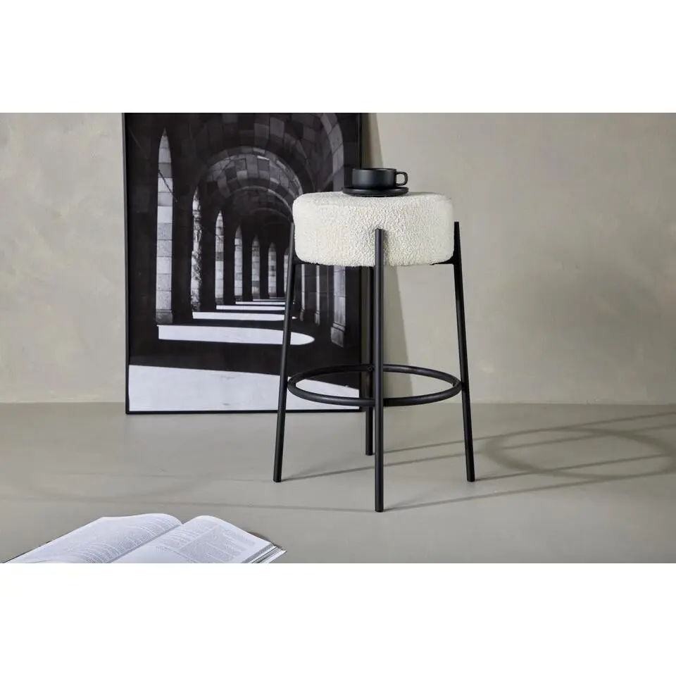 Svea - Soko barkruk 70 cm - boucle - wit