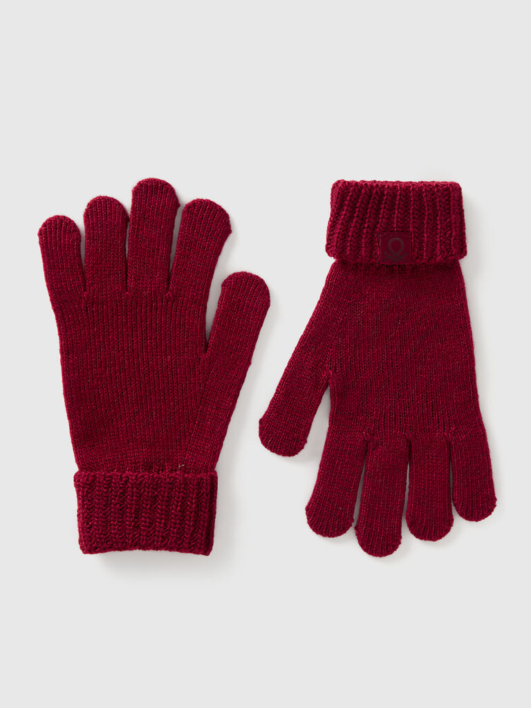 Knit gloves with logo