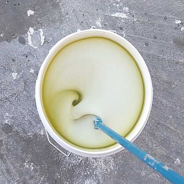 Agitateur spécial anti-bulles (90 mm). Tige de mélange pour peinture et résines époxy et polyuréthane. Empêche formation de bulles