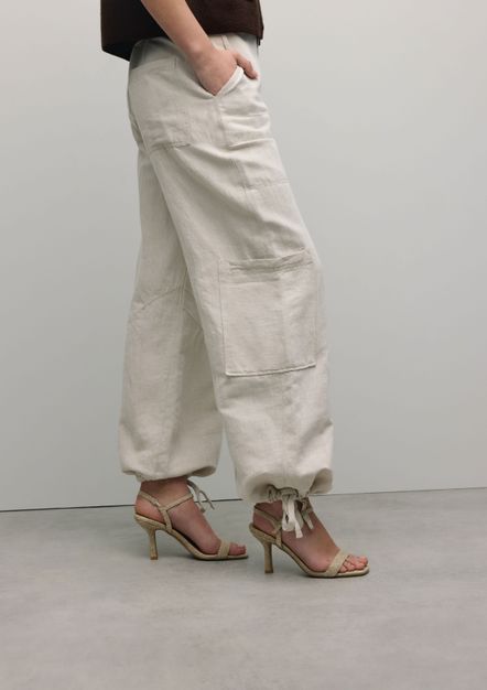 Beige raffia sandalen met hak