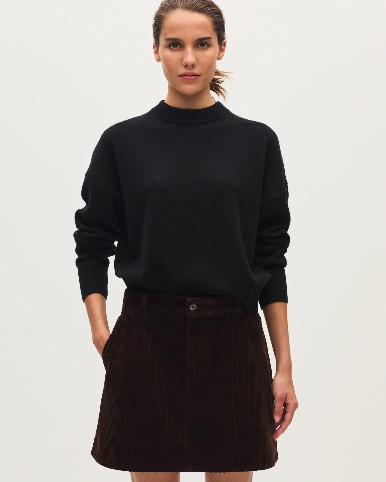 Jupe courte en velours côtelé