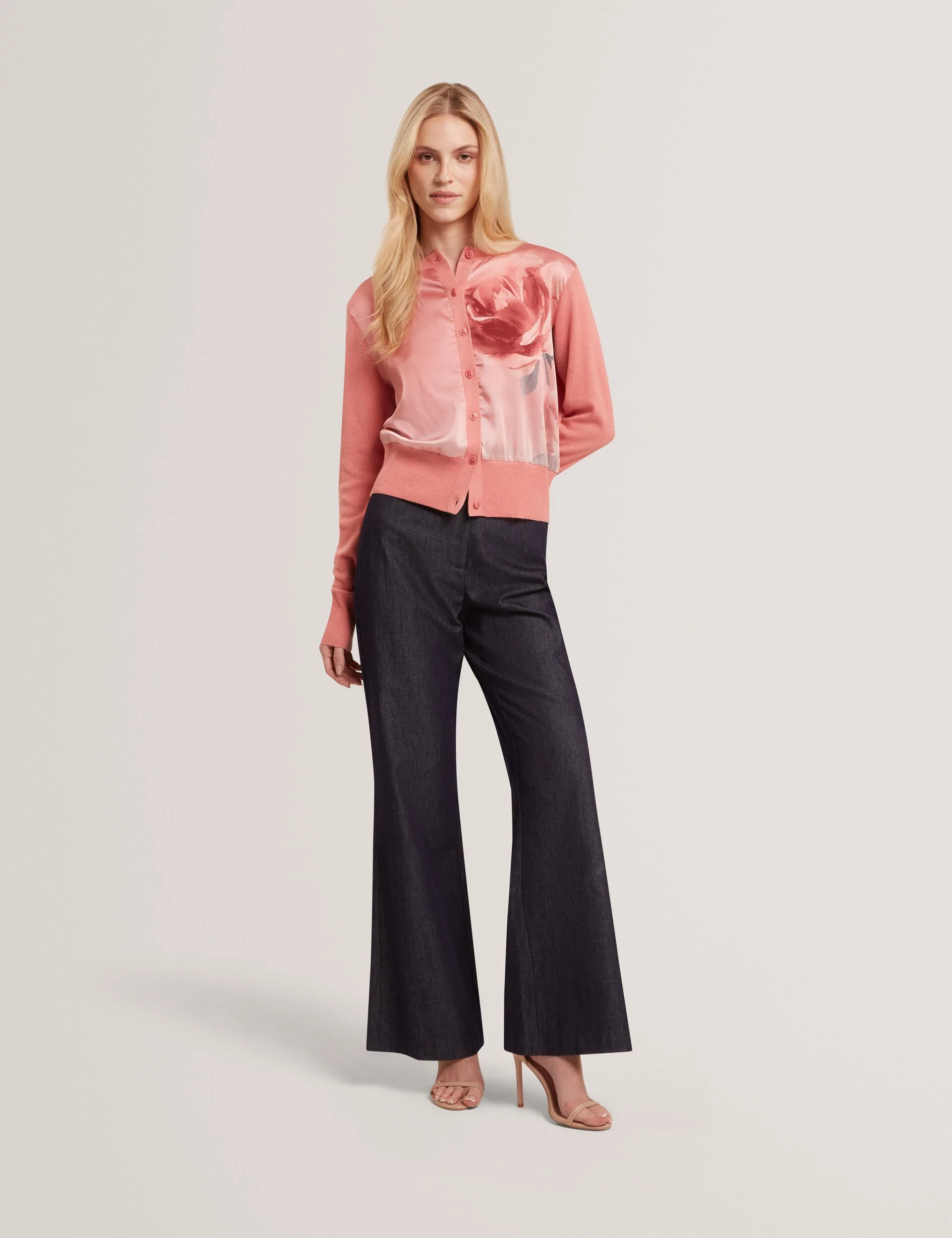 ILYNA | CORAL