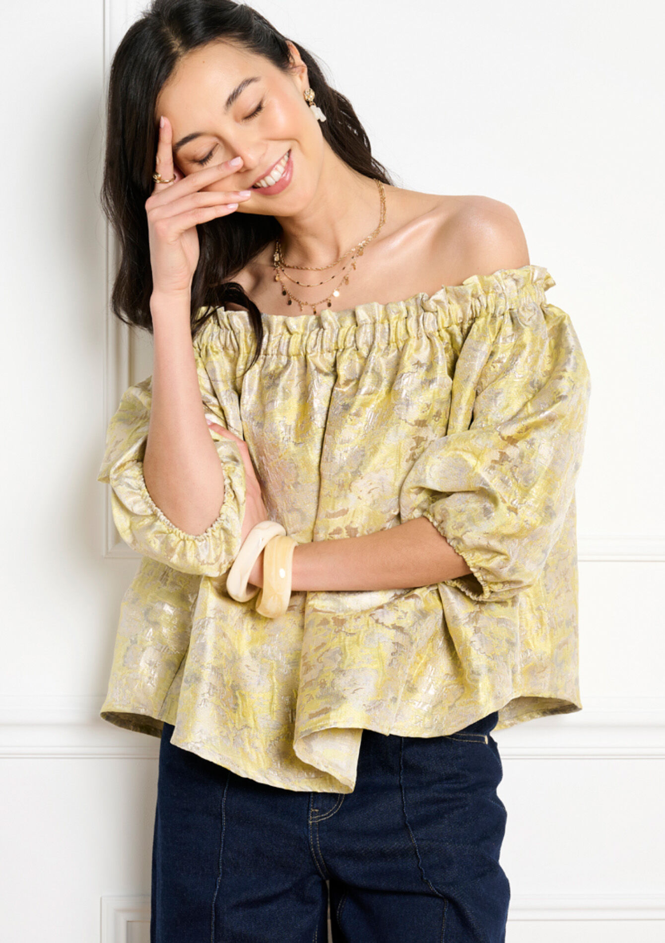 Off-shoulder jacquard blouse