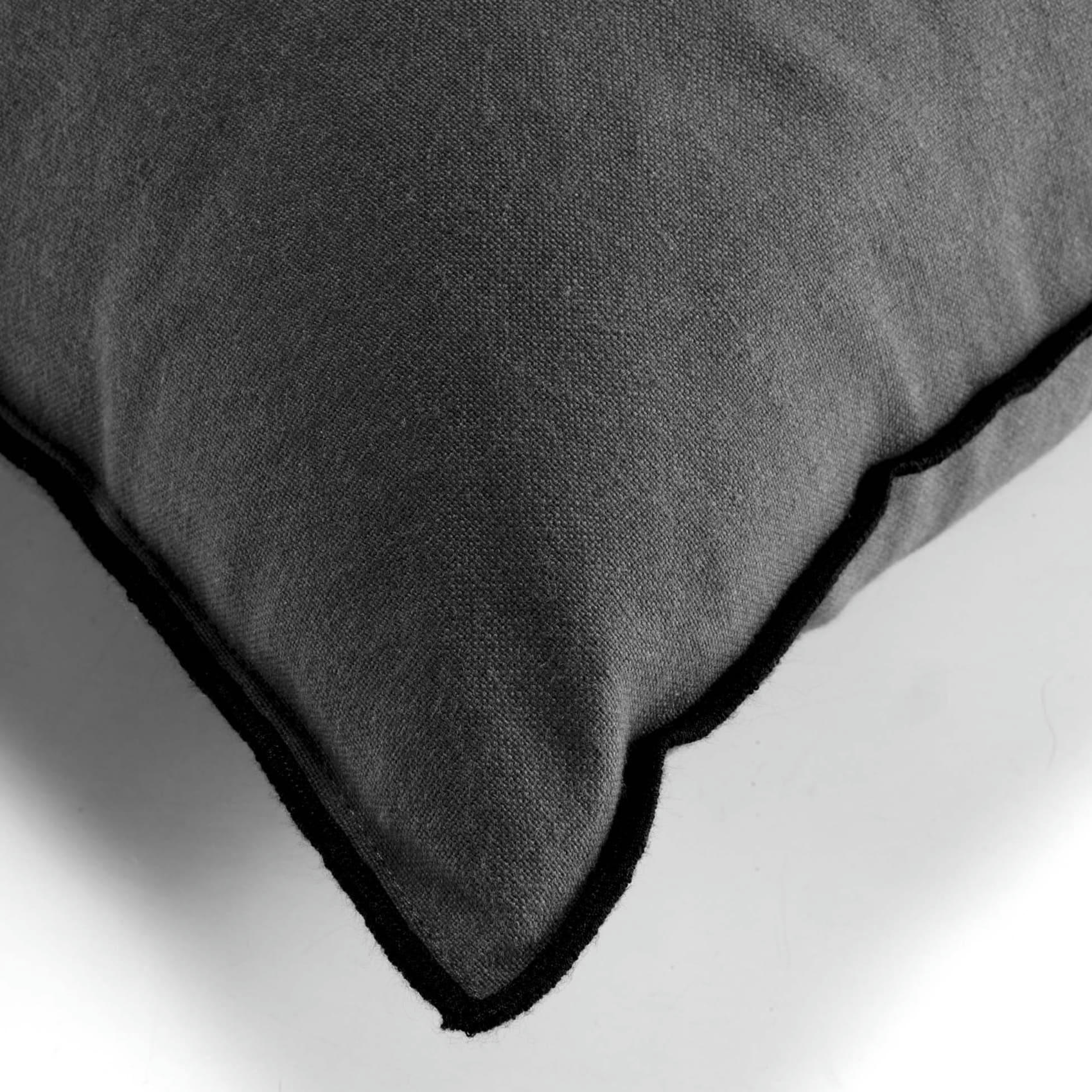 - Coussin avec surjet en coton recyclé gris anthracite 50x50 cm