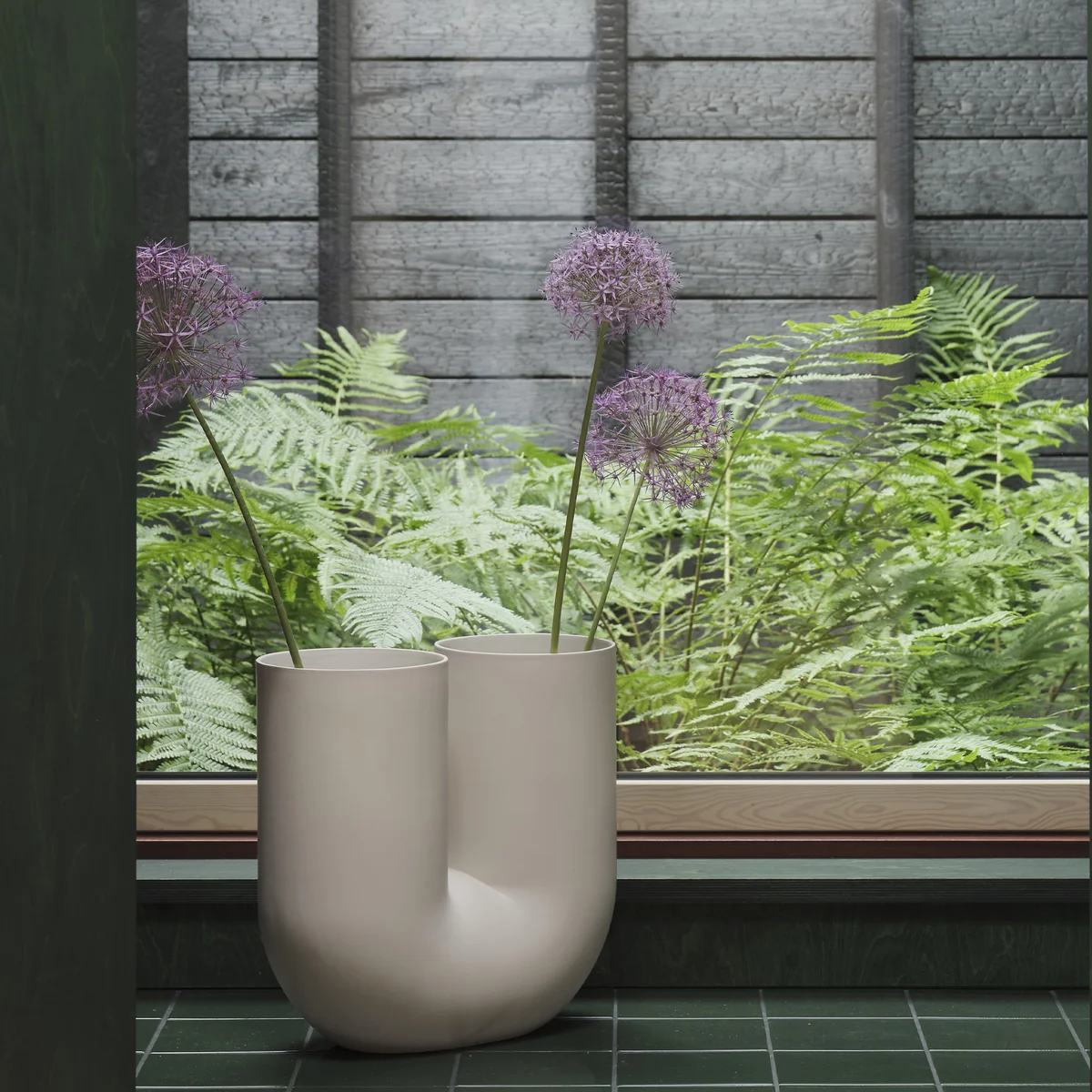 Muuto - Kink Bodenvase, H 39 cm, sand