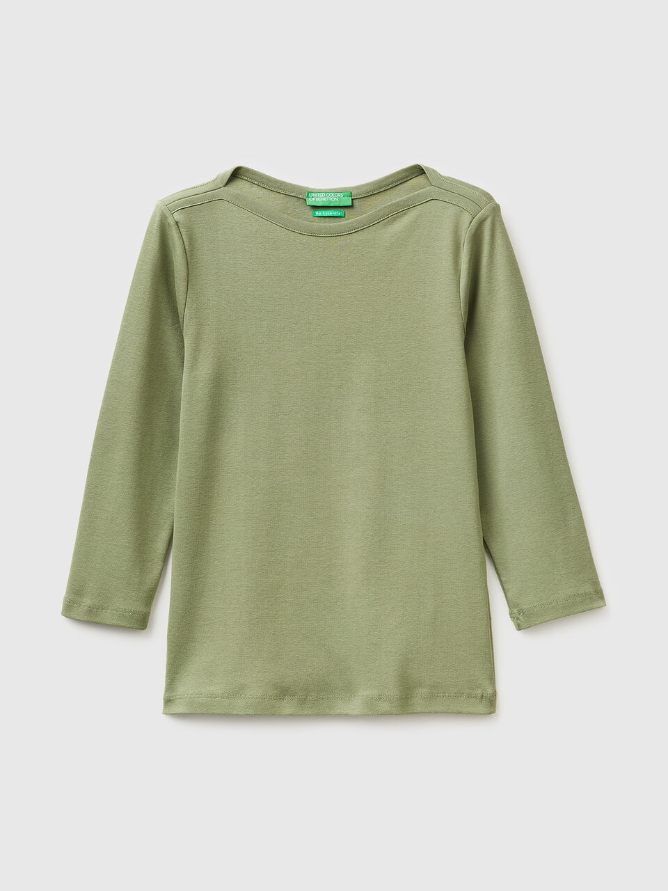 Slim fit t-shirt with boat neck