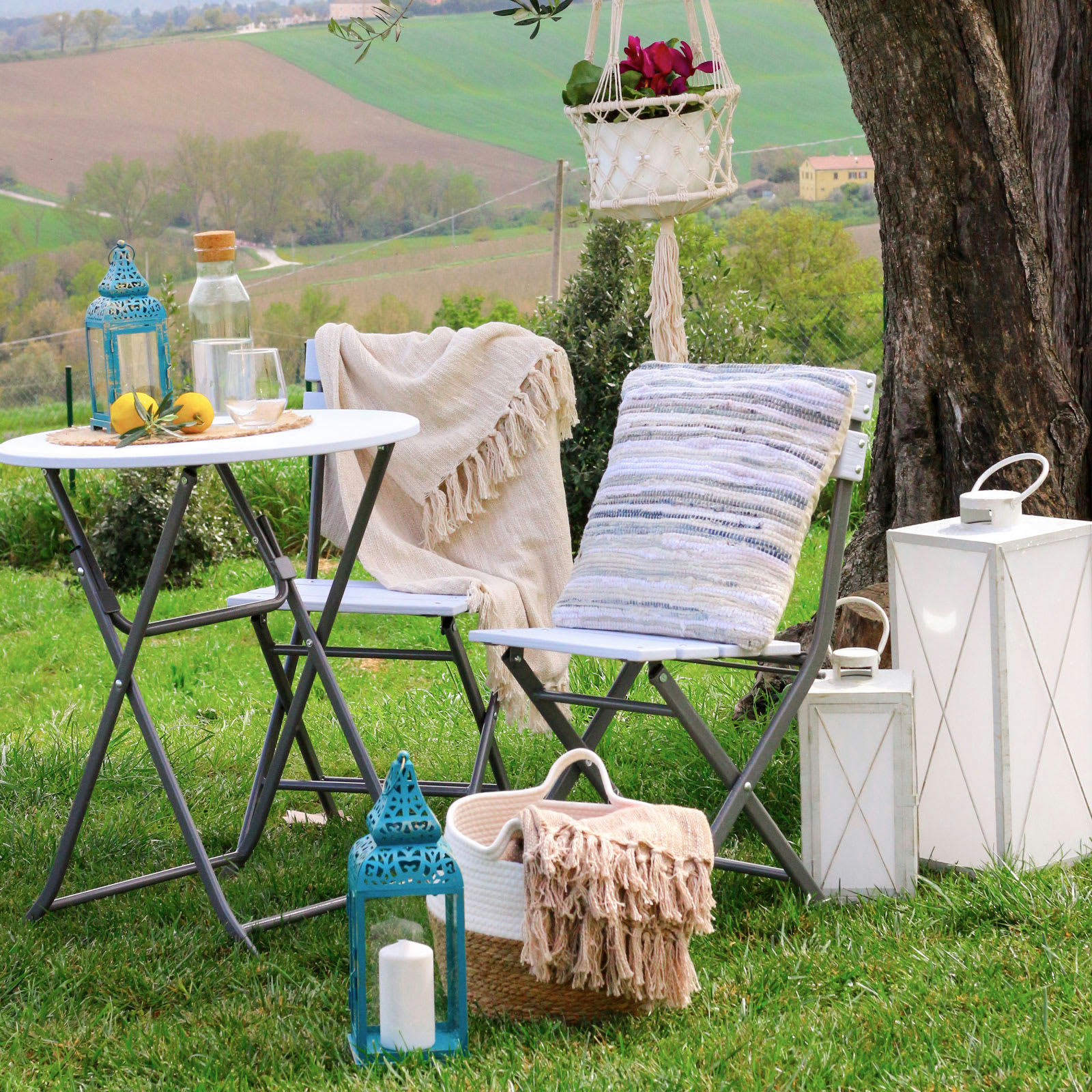 - Coussin décoratif amovible en coton beige 45x45 cm