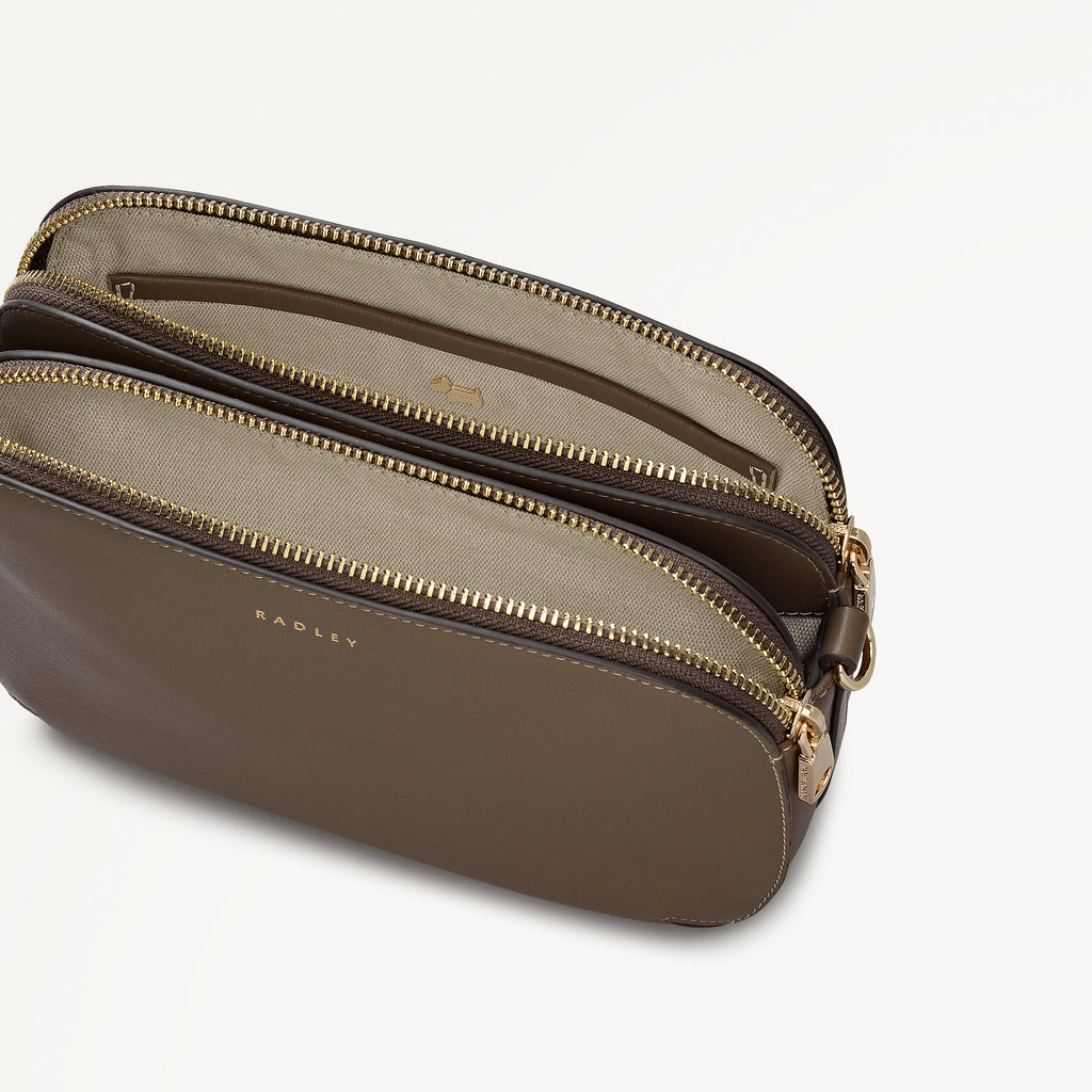 Dukes Place - Medium Ziptop Cross Body Bag