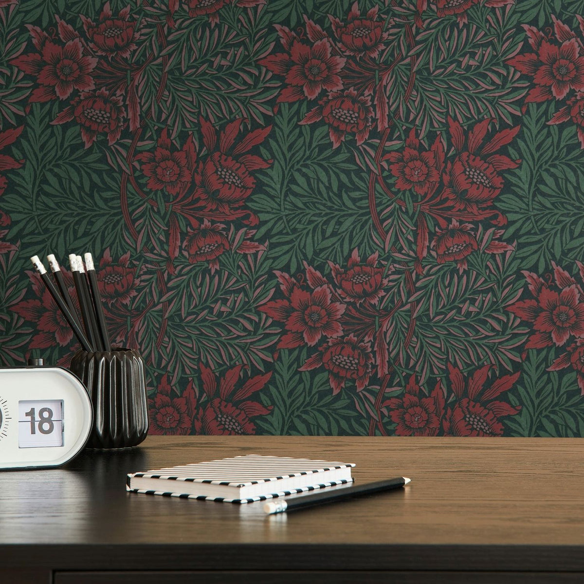 Livingwalls behang bloemmotief groen, rood en zwart - 53 cm x 10.05 m - AS-390581