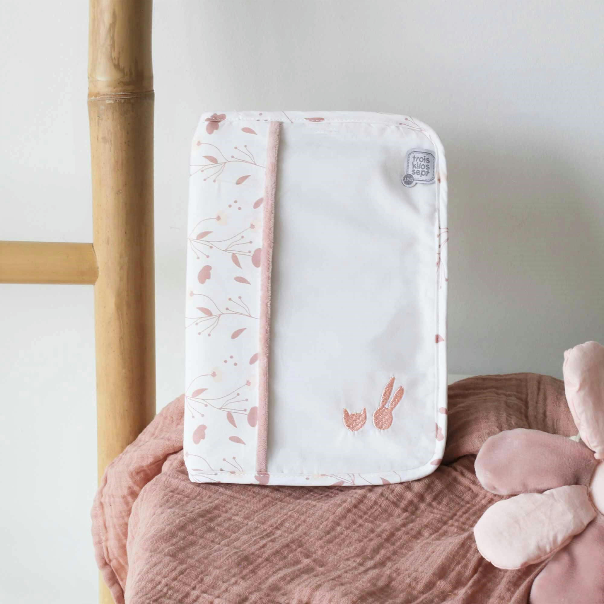 - Protège carnet de santé bébé  Rose